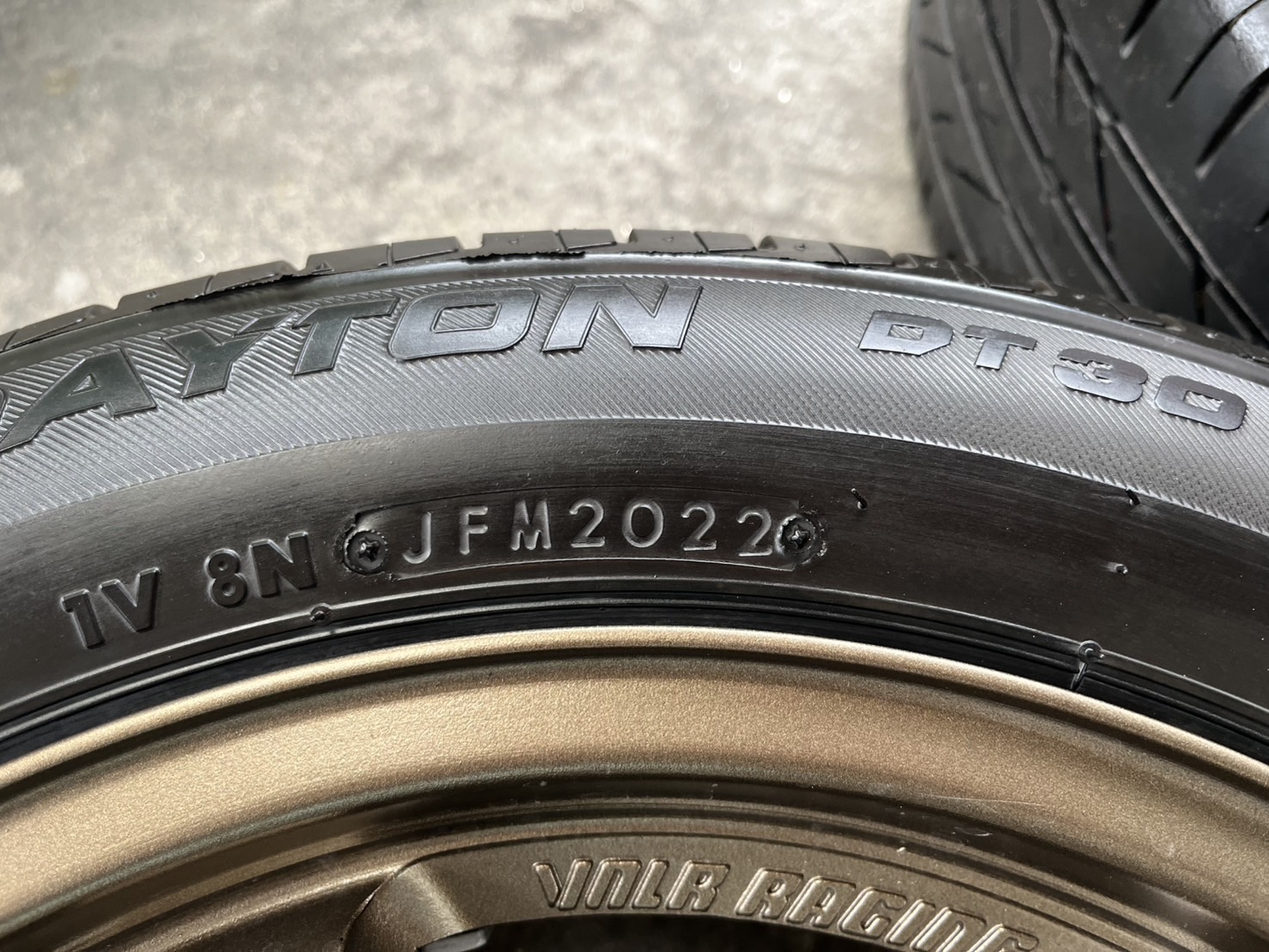 ✨ล้อแม็กแต่ง 4รู100✨TE37 หยอดแดง❤️ขอบ 15 พร้อมยาง 195-55-15 DAYTON💥ปี 22💥