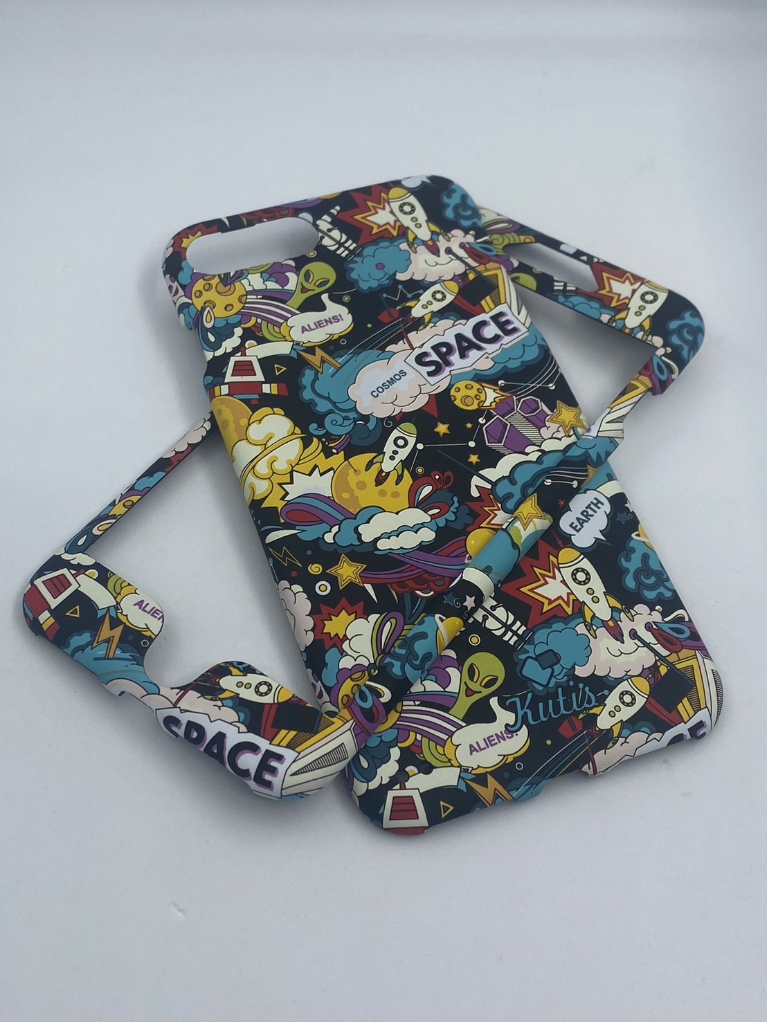 เคสคูทิส(Kutis)เคสไอโฟน7พลัส,8พลัส(ลายSPACE)มาใหม่ เคสประกบหน้า-หลัง เคสเรืองแสง เคสลายวินเทจ ร้านSuperhero Klongthom