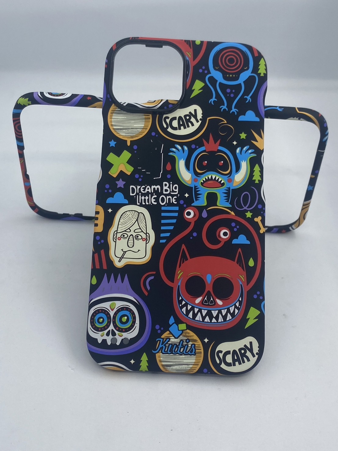 เคสคูทิส(Kutis)เคสไอโฟน14G(ลายSCARY)มาใหม่ เคสประกบหน้า-หลัง เคสเรืองแสง เคสลายวินเทจ ร้านSuperhero Klongthom