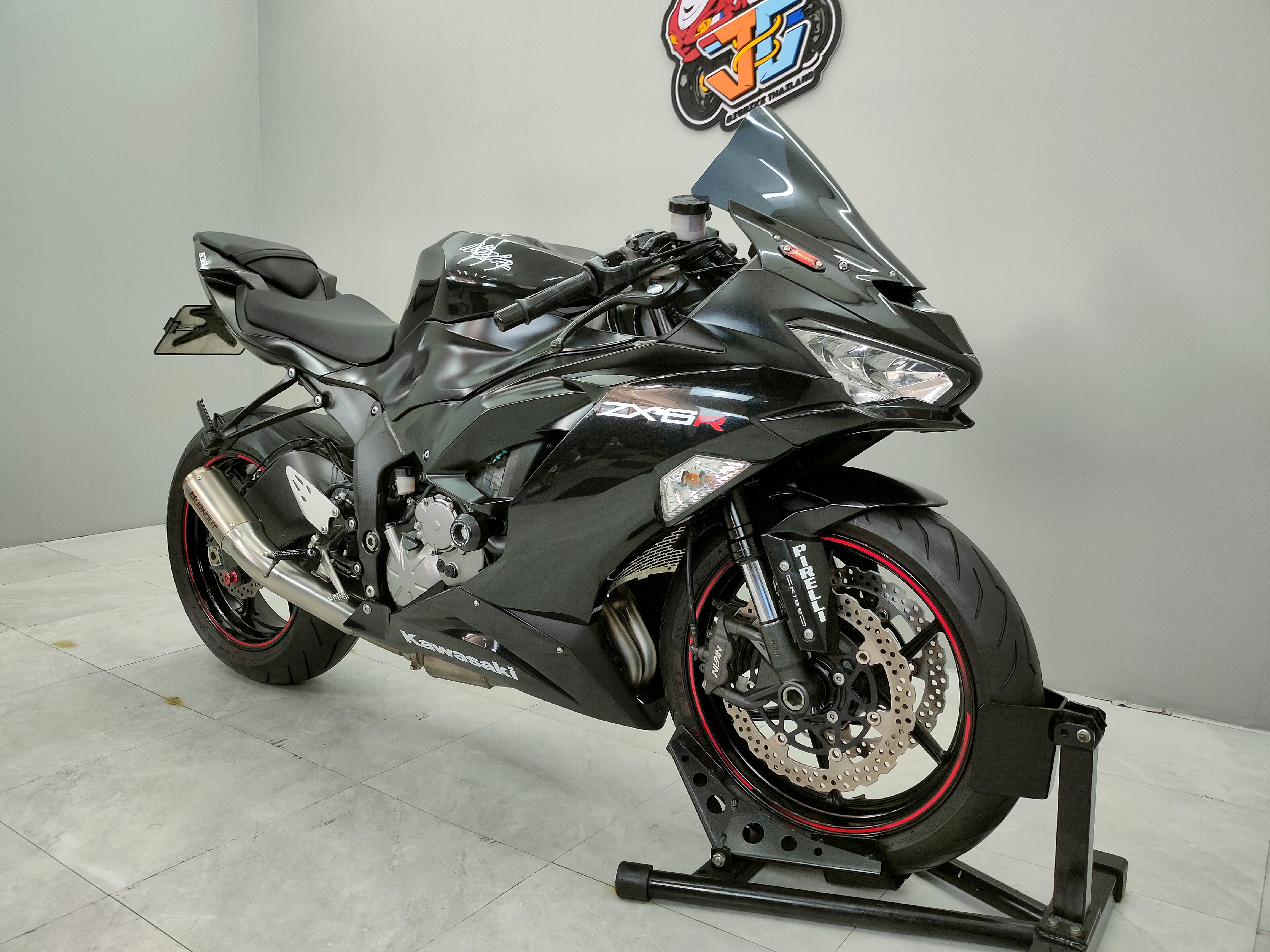 หนุ่มหล่อมาดเข้มมาแว้ว 😎 KAWASAKI ZX6R จดกลางปี 2020 "จัดทรงพร้อมซิ่ง"