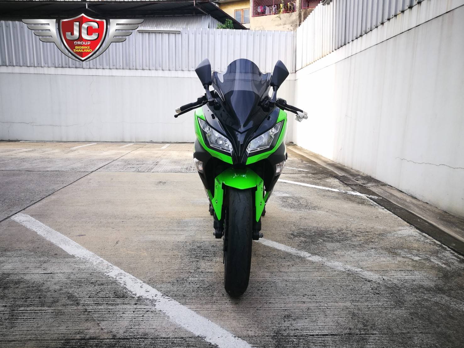 รถสวยใสแบบนี่นานๆทีเข้ามาไมล์วิ่ง 6,xxx โล