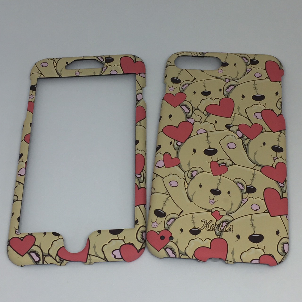 เคสคูทิส(Kutis)ไอโฟน7พลัส,8พลัส(ลายหมีหัวใจสีกากี)มาใหม่ เคสประกบหน้า-หลัง เคสเรืองแสง เคสลายวินเทจ