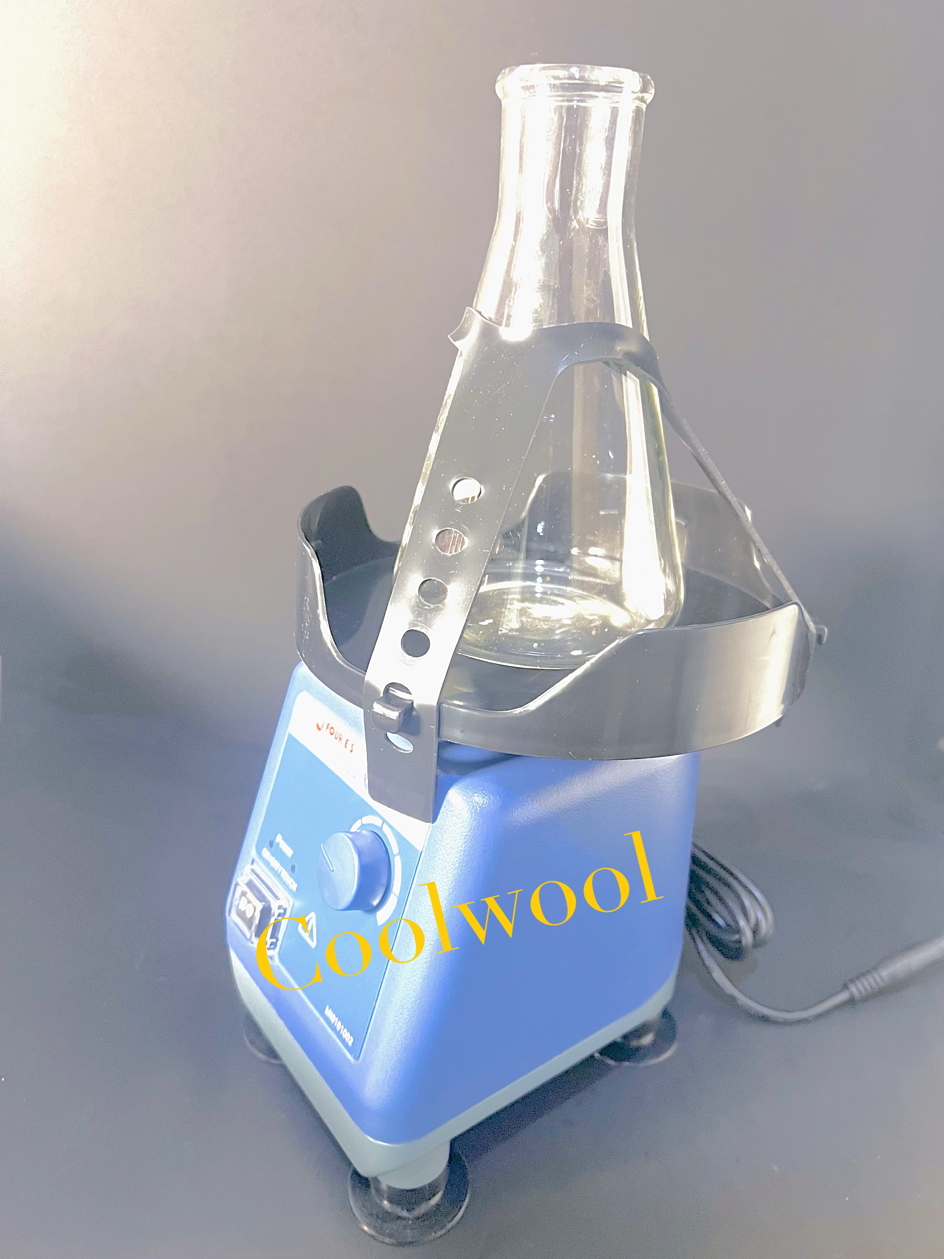 Vortex Mixer Continuous/touch operation เครื่องเขย่าผสมสาร