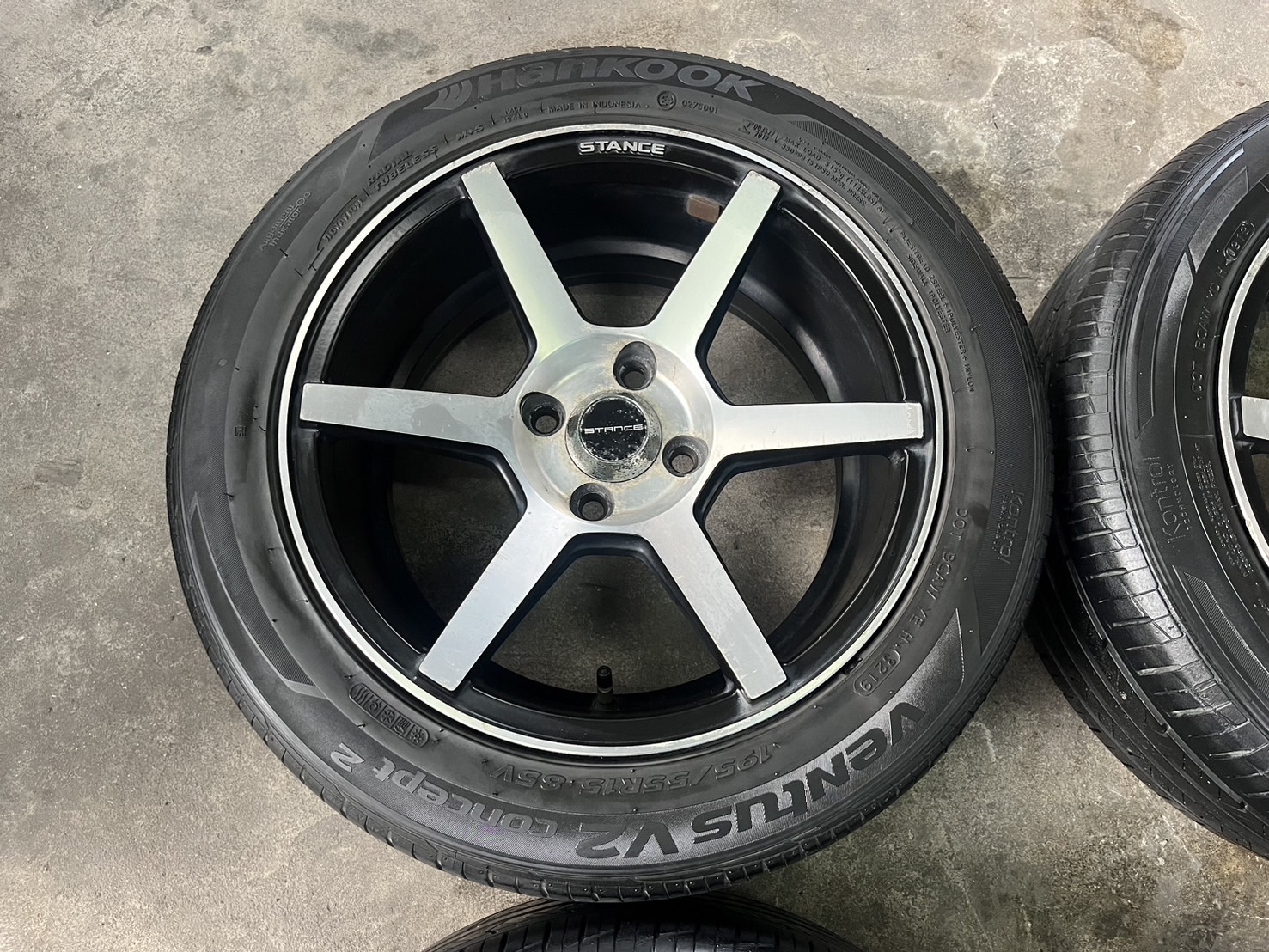 ✨ล้อแม็กแต่ง 4รู100✨STANCE ขอบ 15 ดำหน้าเงา พร้อมยาง 195-55-15 Hankook ปี 19
