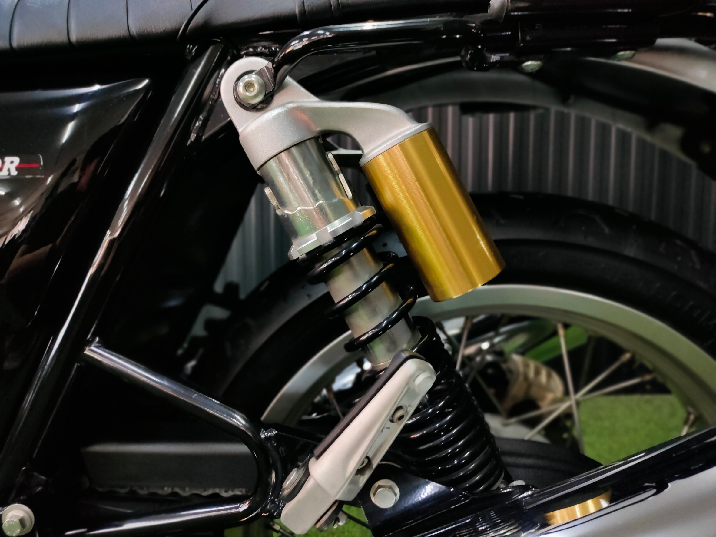 😎 มาแว้วโมเดิร์นคลาสสิกยอดนิยม "Royal Enfield" Interceptor 650 INT จดทะเบียนปี2020....สวยจริงไรจริงคันนี้⁉️