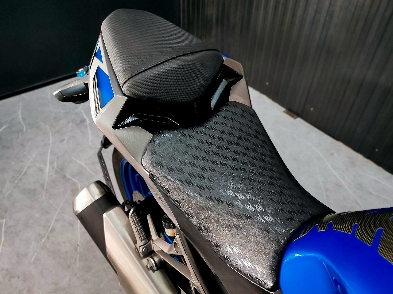 🤘 สีนี้...โคตรหล่ออ่ะ⁉️ Z300abs ปลายปี 2017 มือเดียวสวยใส 😎 มัธยมขี่ได้ นักศึกษาขี่ดี สำเนา