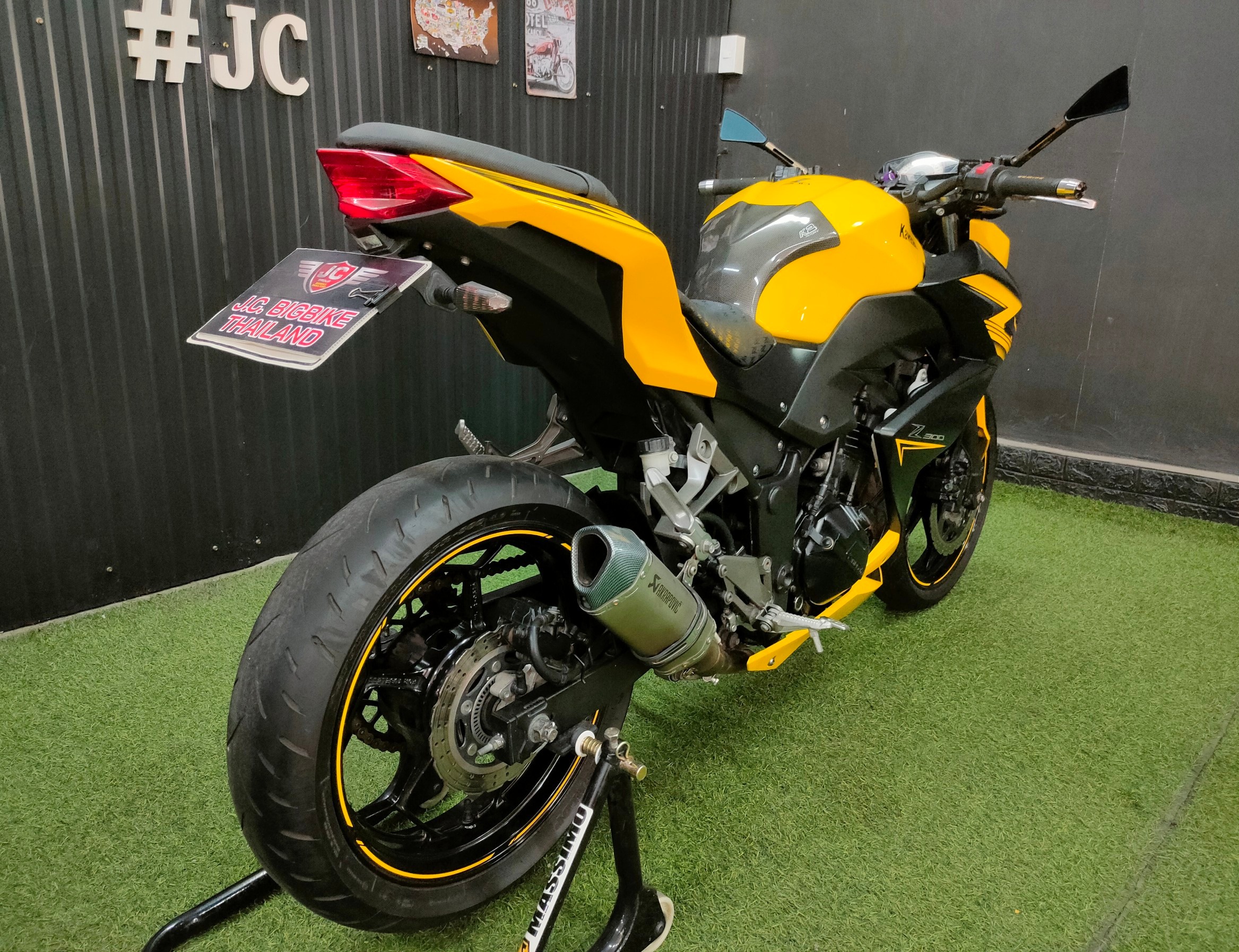 จี๊ดเลย‼️ สีนี้ 🤗 KAWASAKI Z300 จดกลางปี 2015 ใครหัดขับ มาจัดไปเลยจ้า 🤘