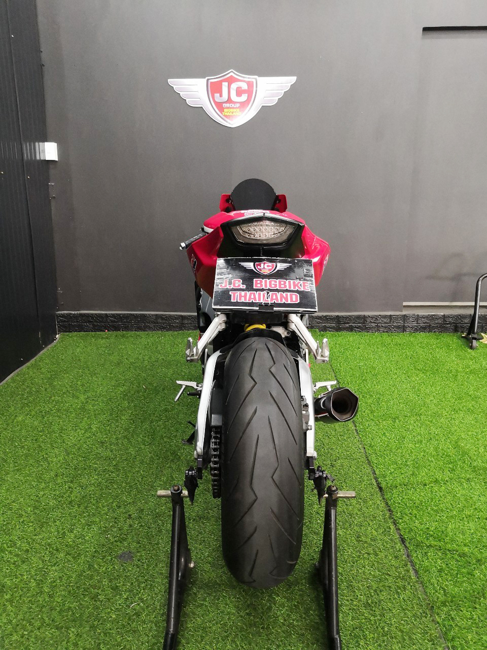นี่มันแฝดน้อง CBR1000RR นี่หน่าา!!! 😎😎 Honda #CBR650RR SP ปี2019