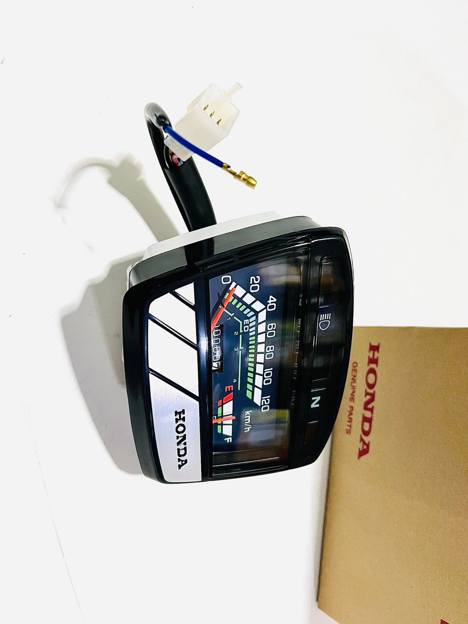 เรือนไมล์ดรีมคุรุสภาแท้ศูนย์ B32