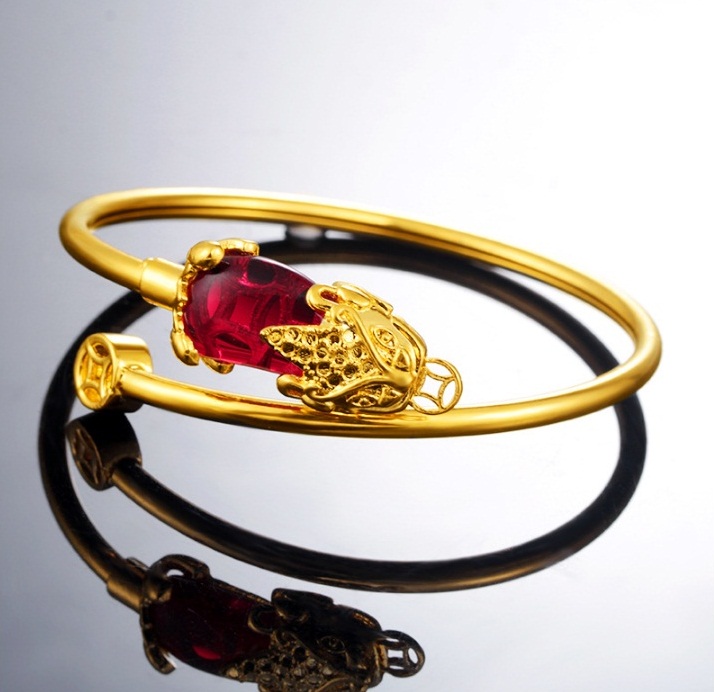 กำไลข้อมือ"ปี่เซี๊ยะแดง" กำไลมงคลเสริมโชคลาภ การเงิน