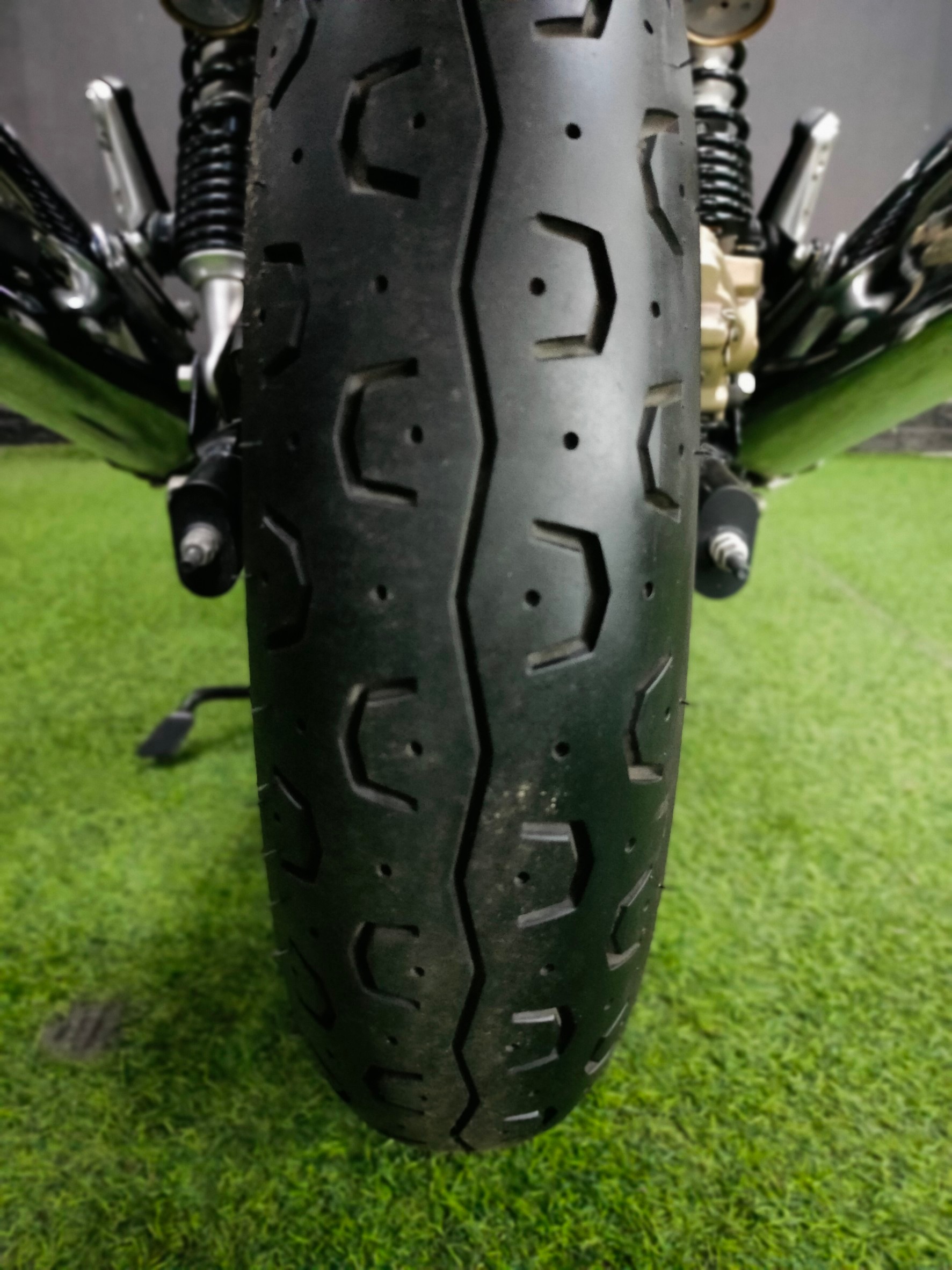 😎 มาแว้วโมเดิร์นคลาสสิกยอดนิยม "Royal Enfield" Interceptor 650 INT จดทะเบียนปี2020....สวยจริงไรจริงคันนี้⁉️