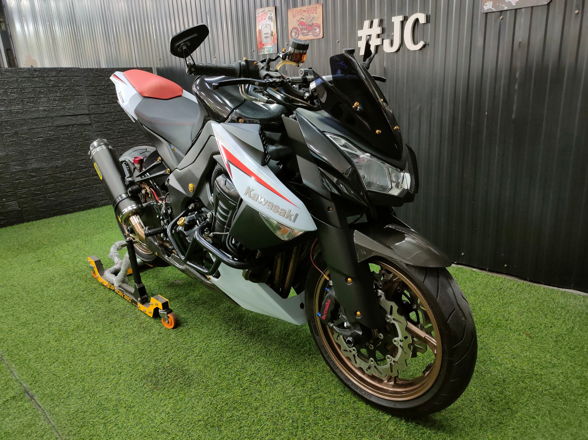 📣หล่อแบบตะโกนเลย...แต่งร่วมแสน‼️ #Z1000 Limited Edition 2013 ไมล์น้อยหมื่นโล พร้อมขี่หล่อทันที