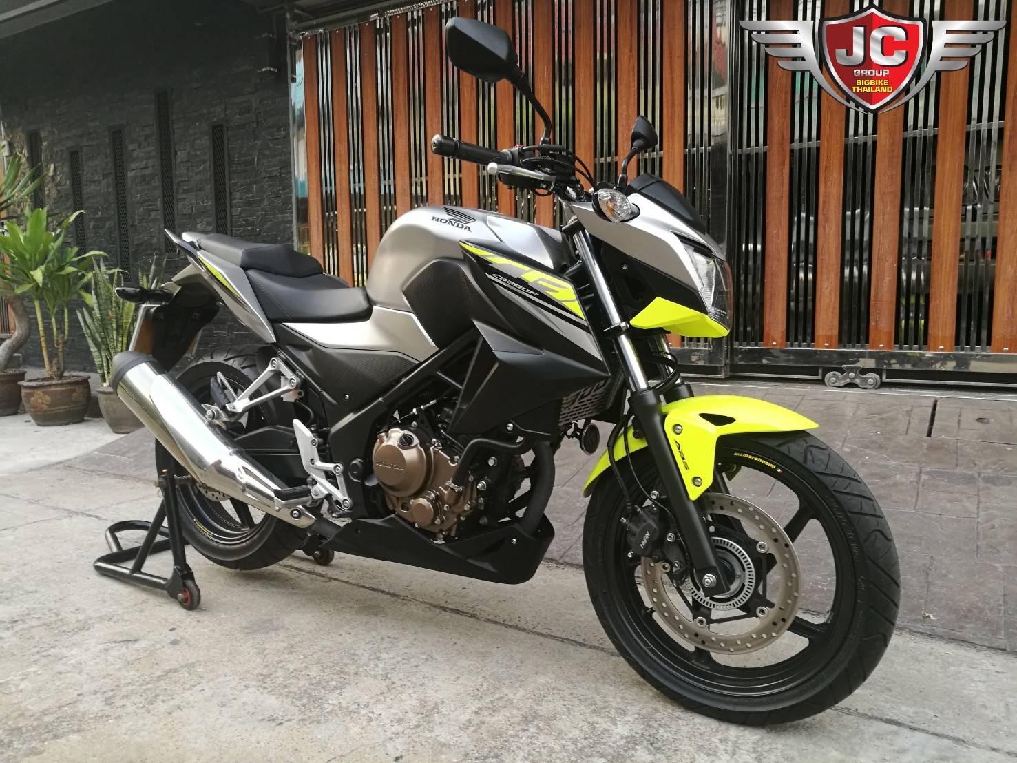 CB300(abs)รถบ้านมือเดียว สภาพ95% ไมล์แท้ หกพันโล