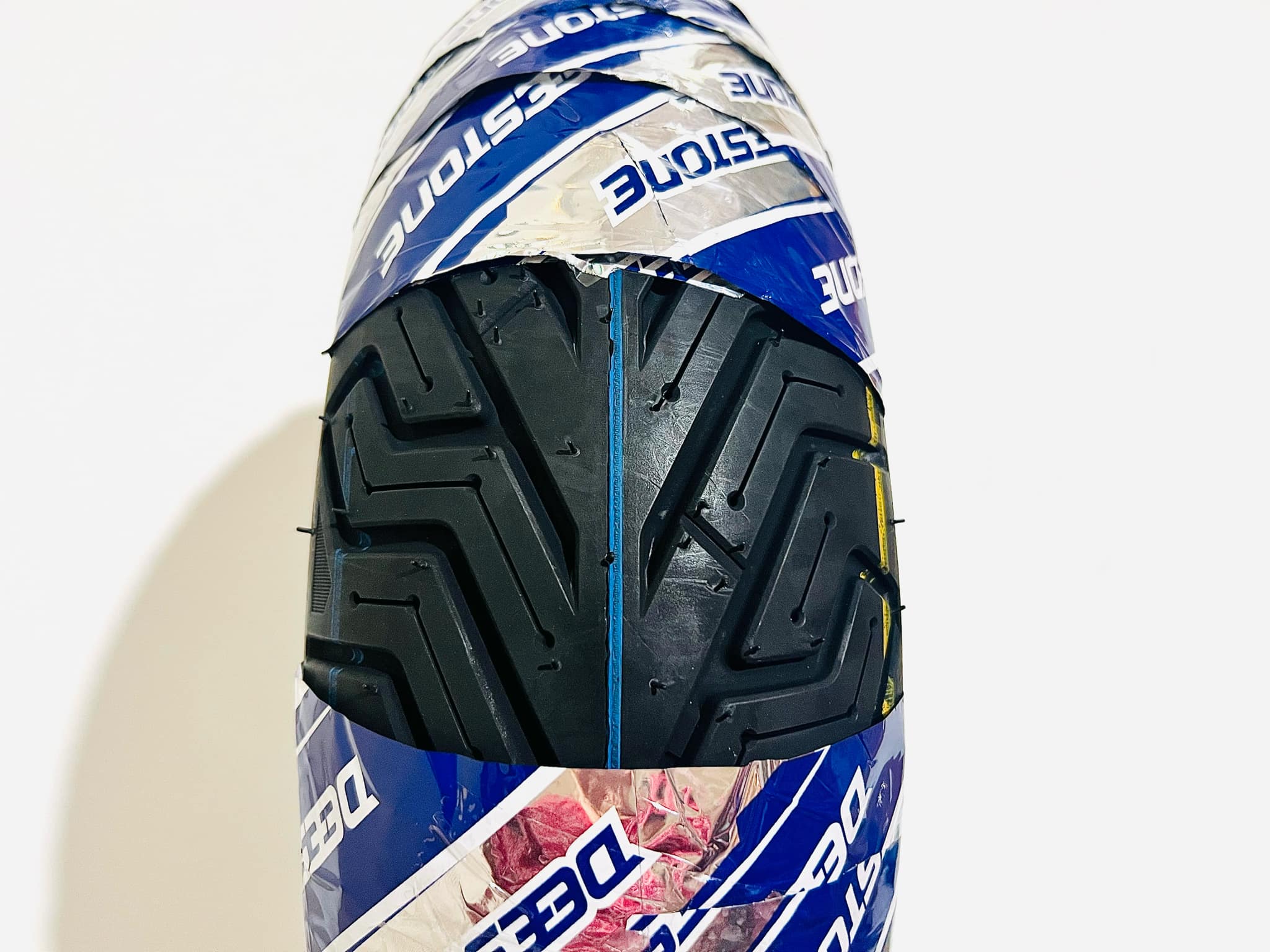 ยางนอก 120/70/12 D826 A22