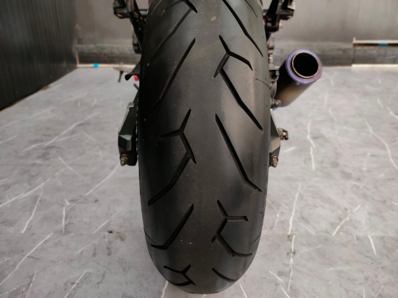 ทรงอย่างแร๊ดดด KAWASAKI Z800 ปลายปี 2013 แต่งครึ่งแสน‼️ ทรงดี ราคาโดน 😎 เซอร์วิสพร้อมใช้