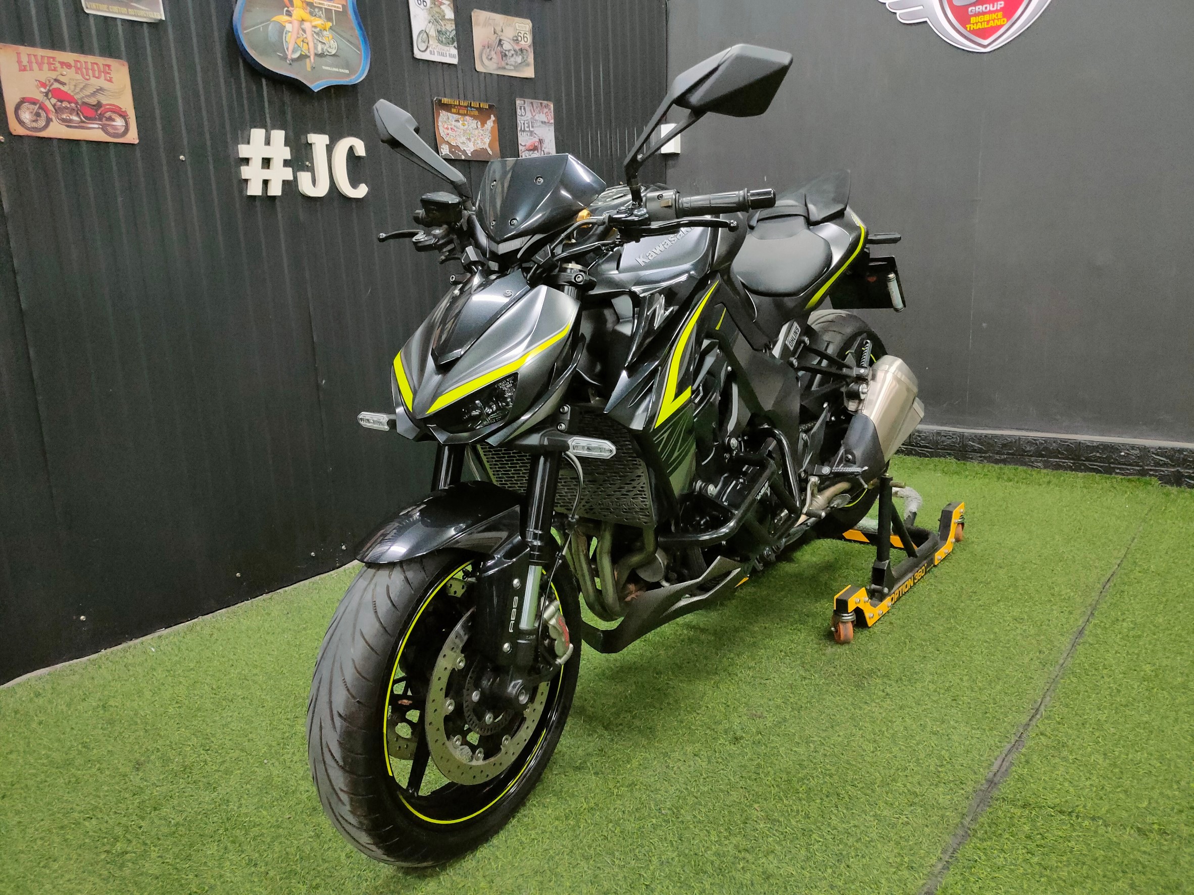 🔥 รหัส R มาเต็ม‼️ #Z1000R Edition ปี2018 มือเดียว สวยเดิม น๊อตไม่ขยับ ออกห้างร่วม7แสน