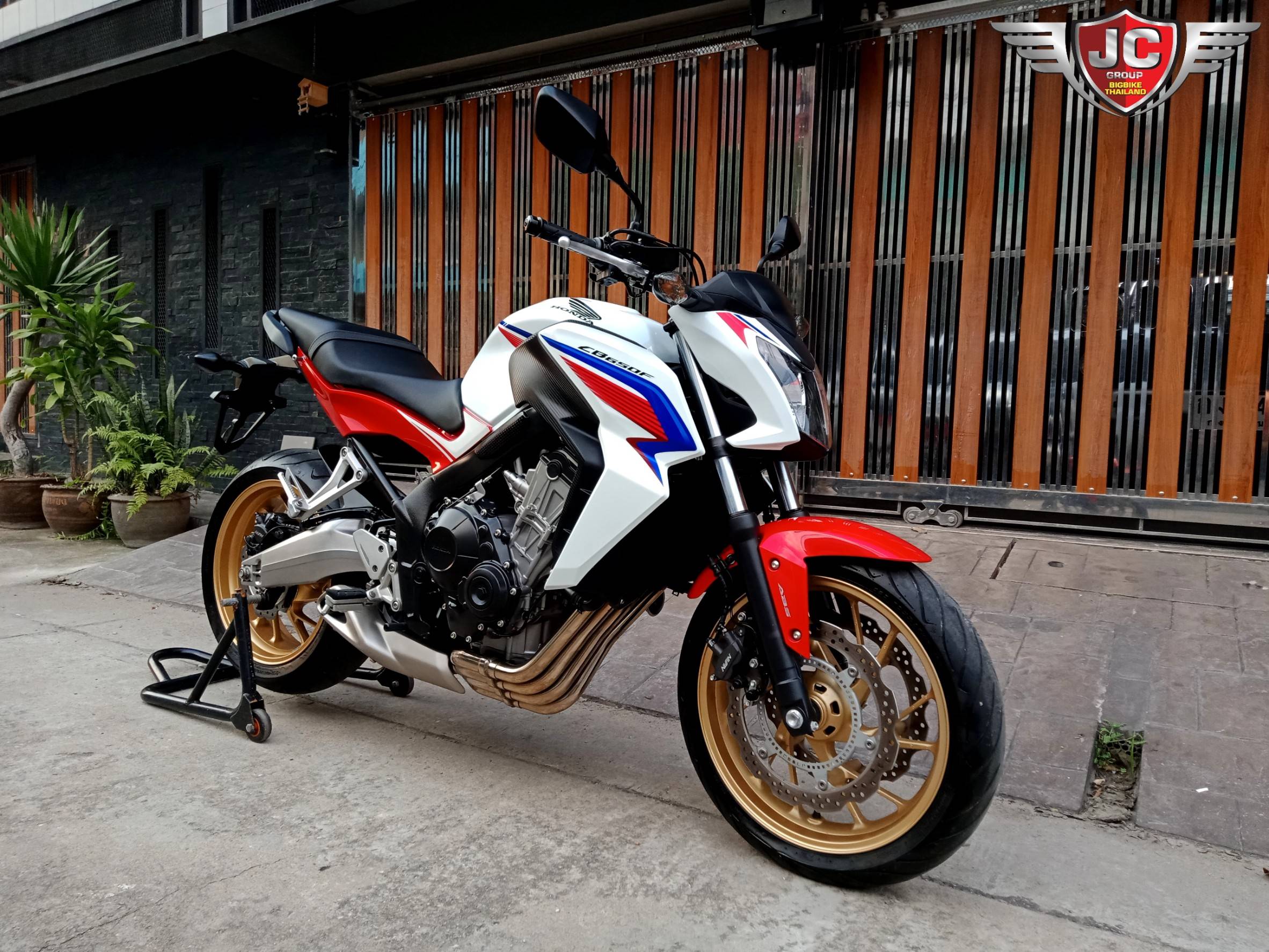 รถบ้านแท้ไม่ประมูล สายจอดจ้า 2พันโลแท้ เครื่องดีและเดิมจัด