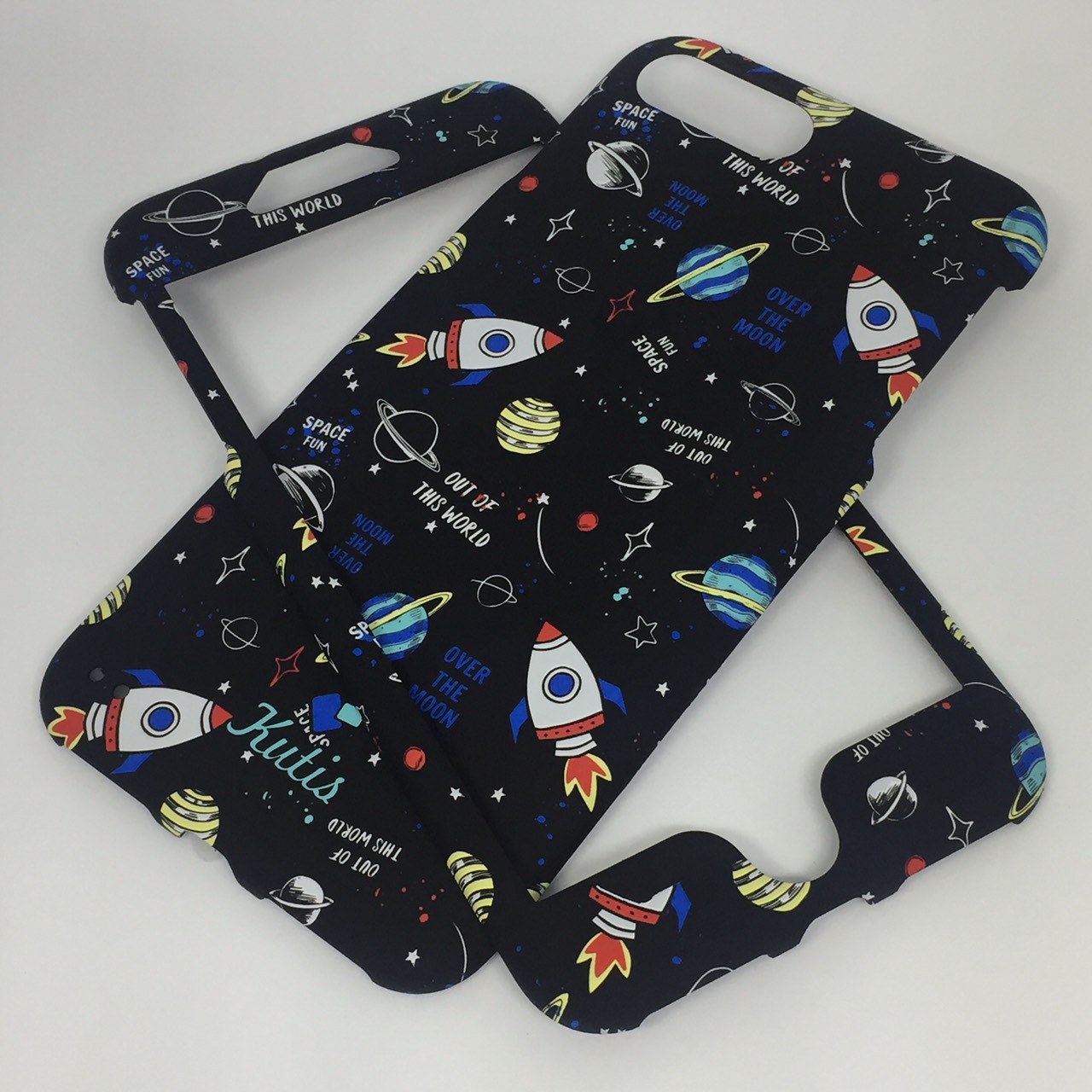 เคสคูทิส(Kutis)เคสไอโฟน7พลัส,8พลัส(ลายอวกาศมีจรวดnew)มาใหม่ เคสประกบหน้า-หลัง เคสเรืองแสง เคสลายวินเทจ ร้านSuperhero Klongthom