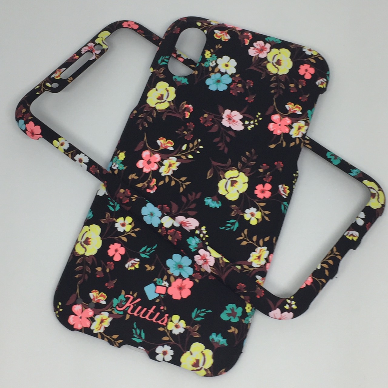 เคสคูทิส (Kutis) ไอโฟนX,XS (ลายดอกไม้ สีพื้นหลังสีดำ)มาใหม่ๆ