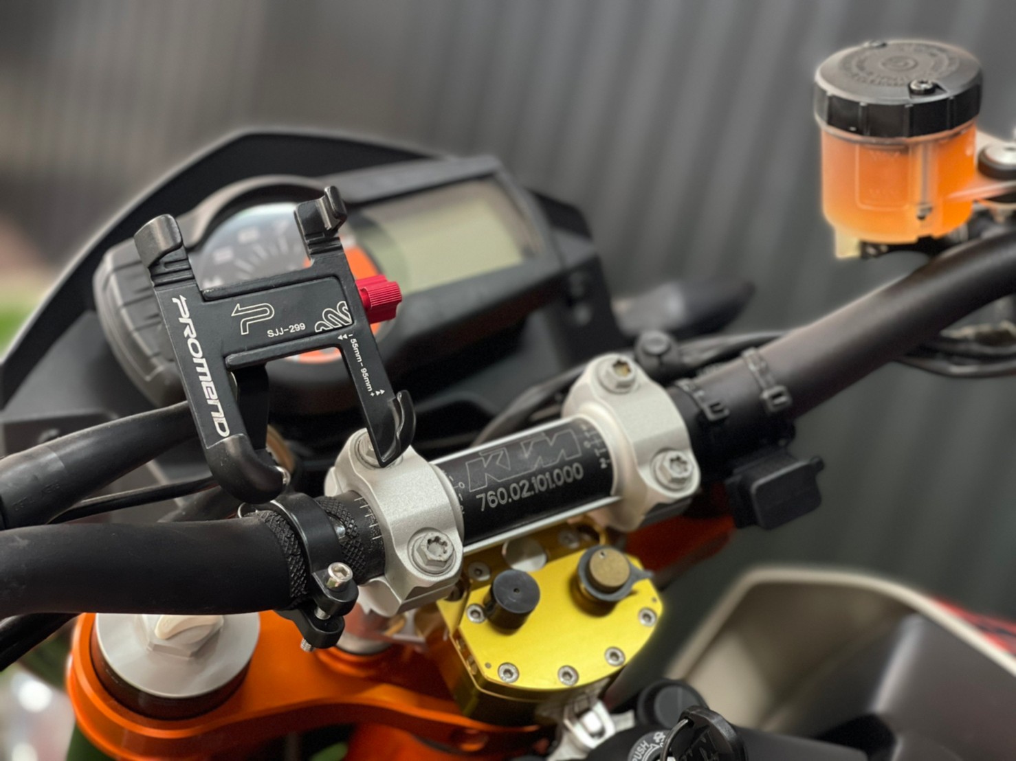 ✨High End✨ Duke690R จดปี19คศ.13 ไมล์แท้3พันโล