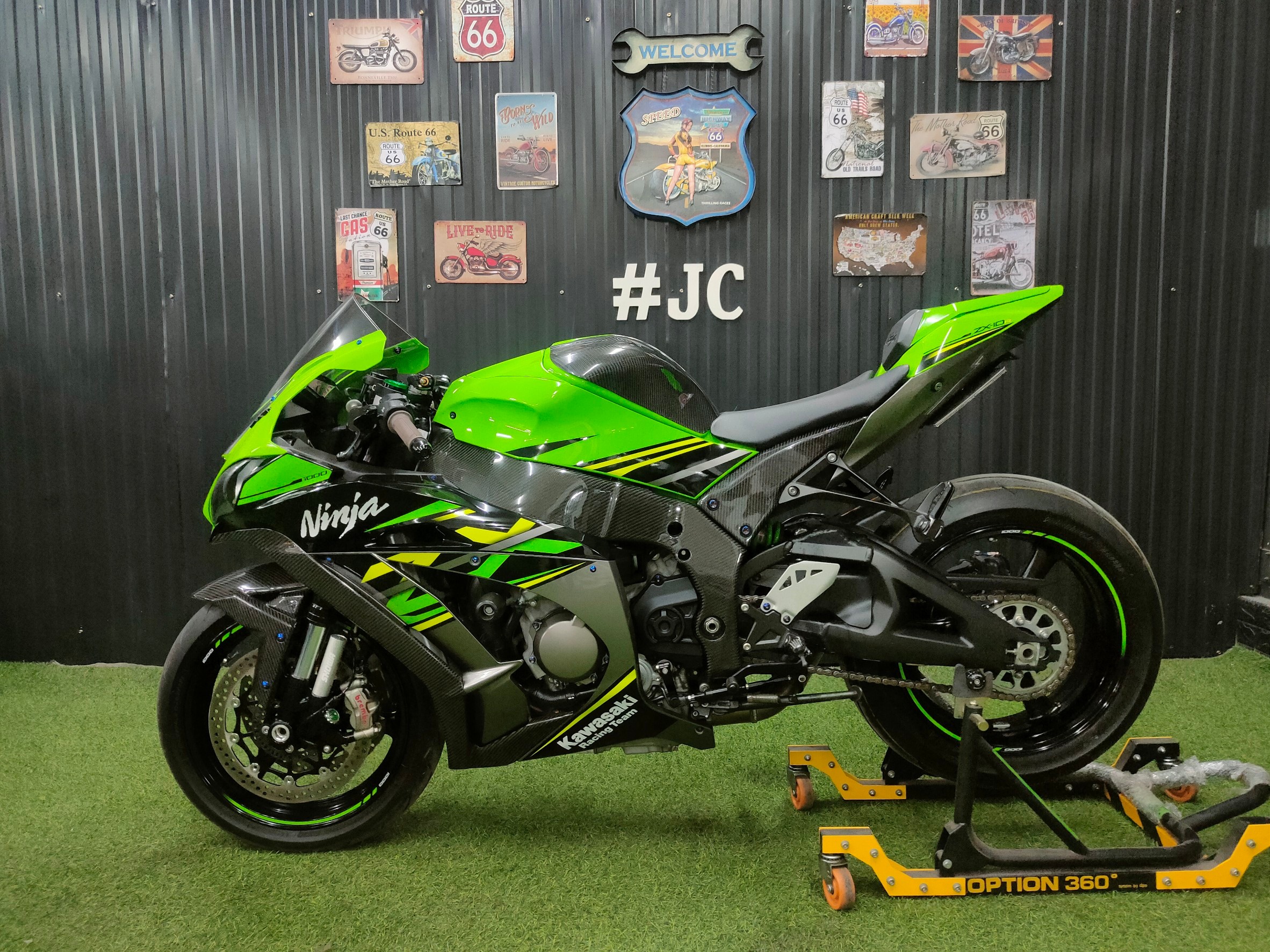 🔥 Rare มากๆคันนี้‼️ #ZX10R กับเลขไมล์ 1,275 กิโลแท้ ของแต่งรอบคัน 😱 รถปี18 สภาพแฝดป้ายแดง‼️