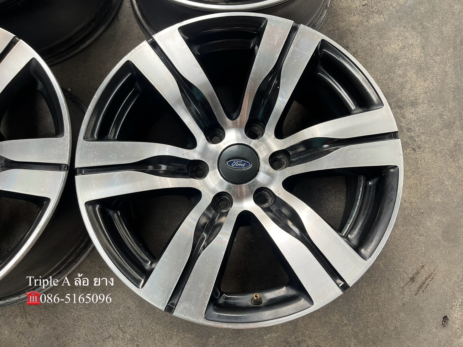 ✨ล้อแม็ก✨Ford Everest ขอบ 18 สีดำหน้าเงา