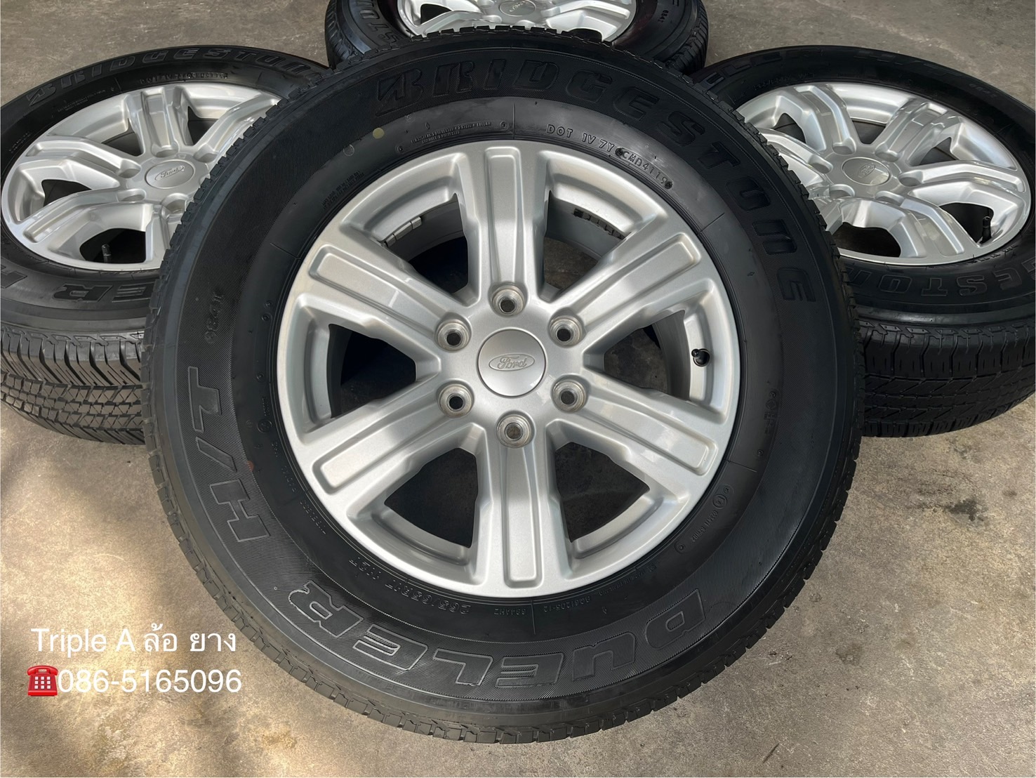 ✨ล้อแม็ก✨Ford Ranger XLT ขอบ 17 สีบอร์น แถมยาง 255-65-17 Bridgestone ปลายปี 19