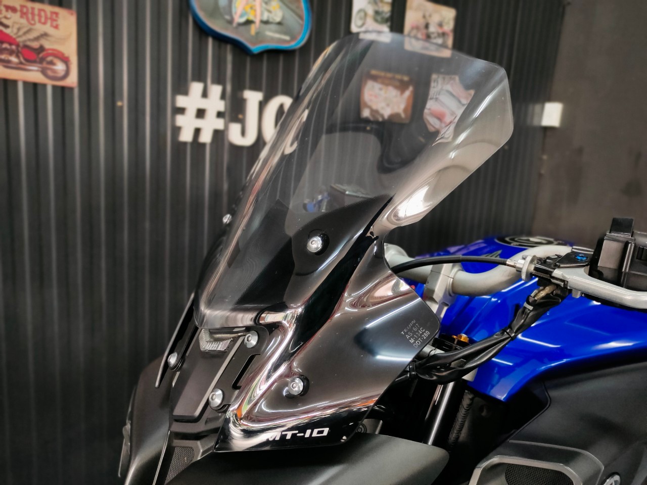 ถูกสุดในประเทศไทย‼️ กับพี่ใหญ่สายToque . . .YAMAHA MT-10 จดปี17 รถเกรดดี_มีดีที่ราคา พร้อมโปร (ดาวน์30%) ออกรถ 900 ไม่ค้ำ ⁉️