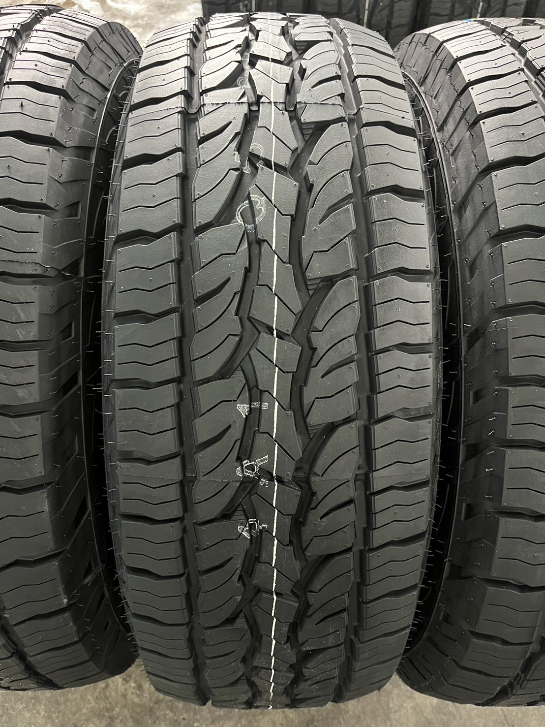 ♨️ปี 24♨️✨ยางใหม่💯✨265-60-18 Dunlop💖ใหม่กริ๊บ💖