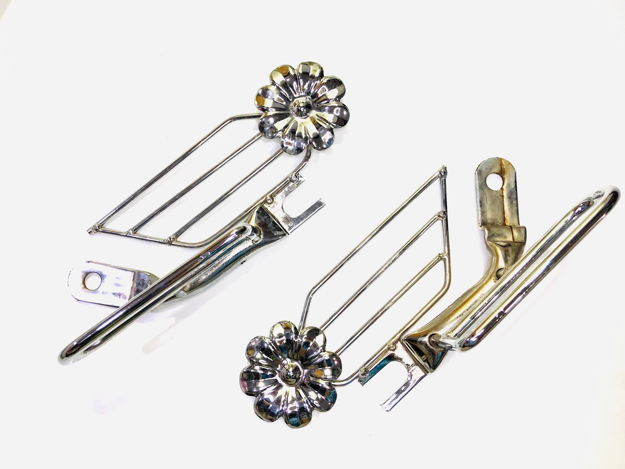 พักเท้าหลังซี70 ซี100 เหล็กชุบลายดอกไม้ รุ่นโช๊คสั้น L8