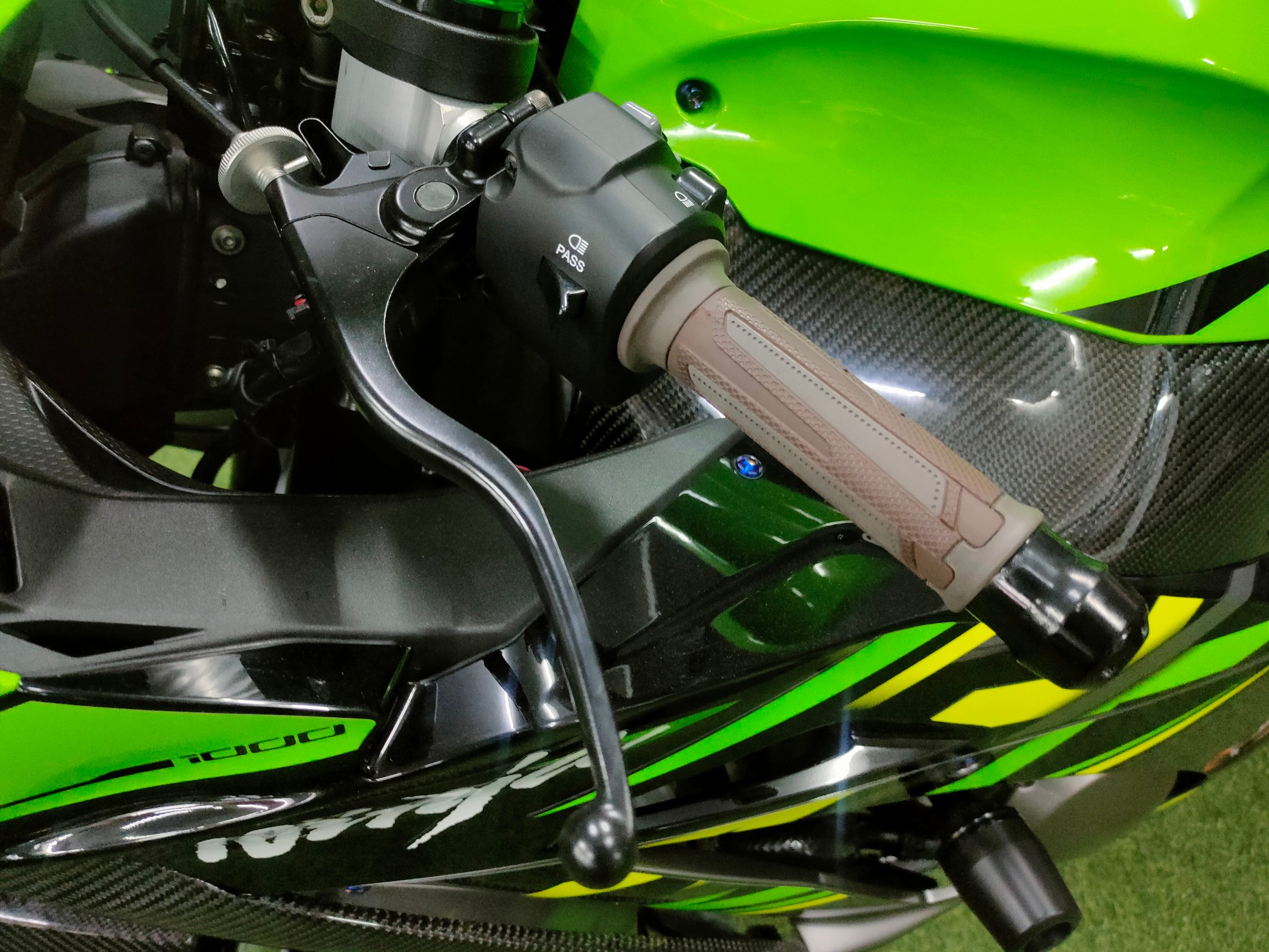 🔥 Rare มากๆคันนี้‼️ #ZX10R กับเลขไมล์ 1,275 กิโลแท้ ของแต่งรอบคัน 😱 รถปี18 สภาพแฝดป้ายแดง‼️