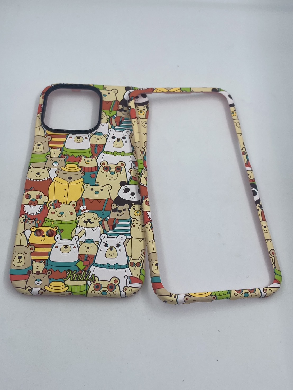 เคสคูทิส(Kutis)เคสไอโฟน15PROMAX(ลายหมีหมู่)มาใหม่ เคสประกบหน้า-หลัง เคสเรืองแสง เคสลายวินเทจ ร้านSuperhero Klongthom