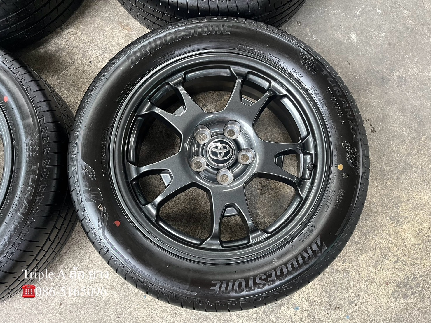 ♨ปี 24♨✨ล้อแม็กพร้อมยางป้ายแดง✨Toyota Revo Z Edition รุ่น 60 ปี ขอบ 17💖สวยกริ๊บ💖