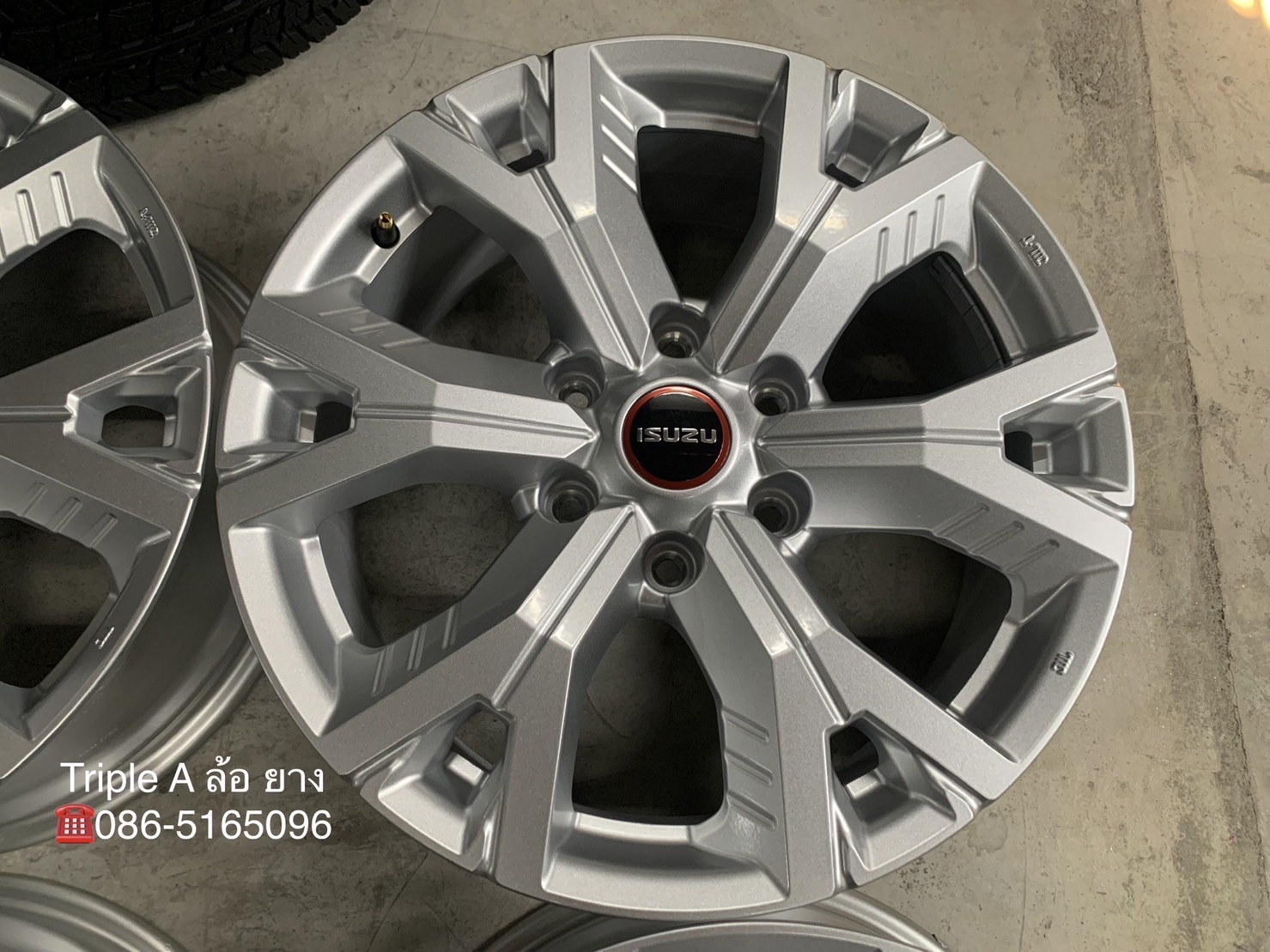 ✨ล้อแม็กป้ายแดง✨ISUZU D-Max รุ่นใหม่ ขอบ 18 สีบอร์น💖ใหม่กริ๊บ💖