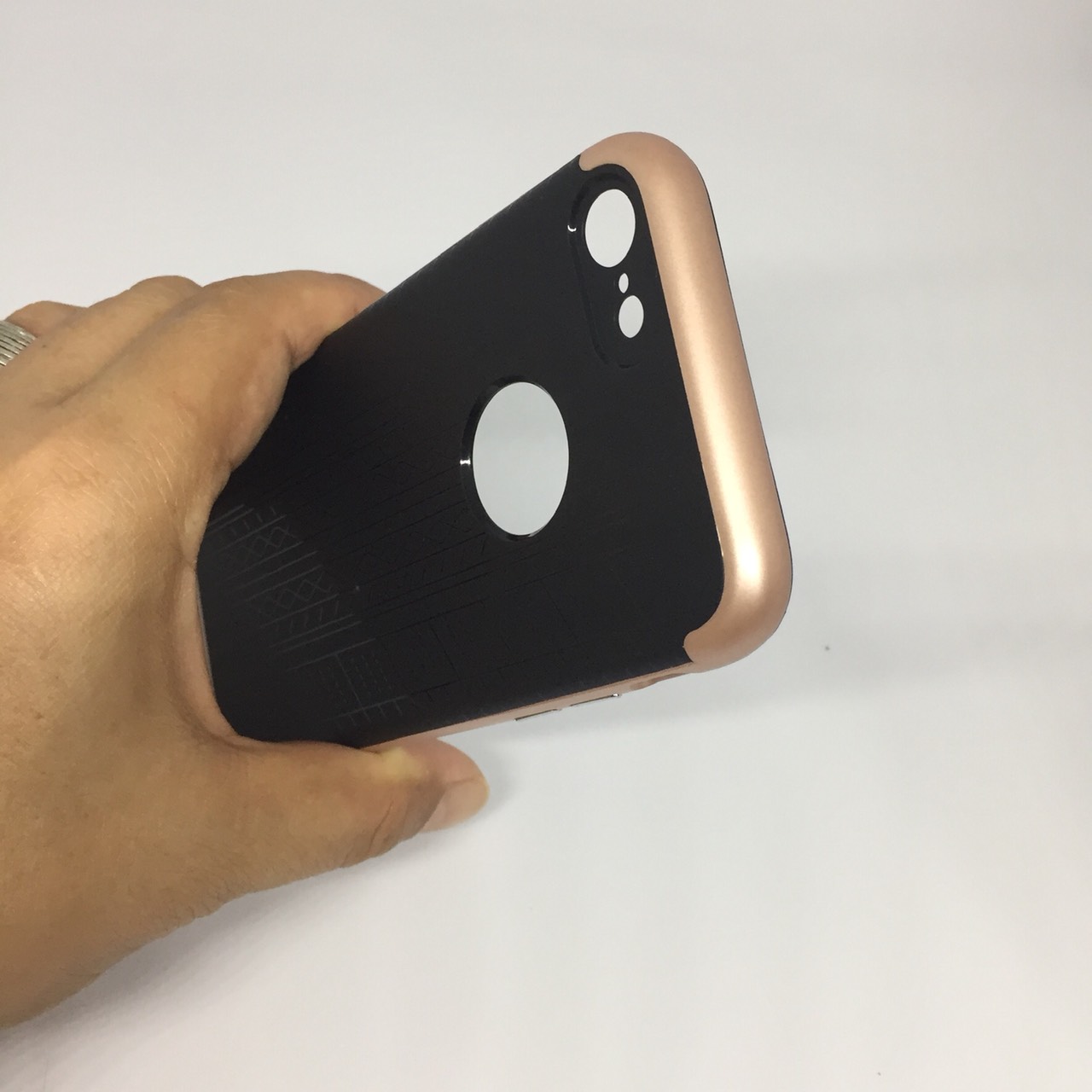 เคสคูทิส (Kutis) เคสฝาหลัง เคสไอโฟน7