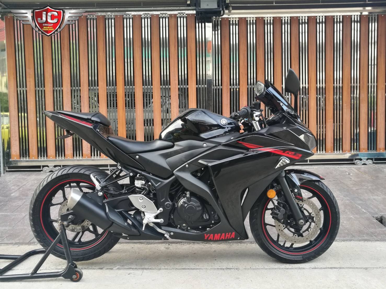 รถบ้านแท้ไม่ประมูล เครื่องเดิมจัด สีสดสวย