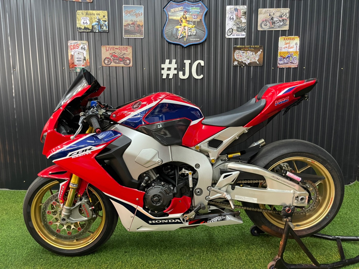 🤫 ที่สุดของบิ๊กไบท์สายพันธุ์ซุปเปอร์สปอร์ต #CBR1000rr SP จดทะเบียนปี 2018