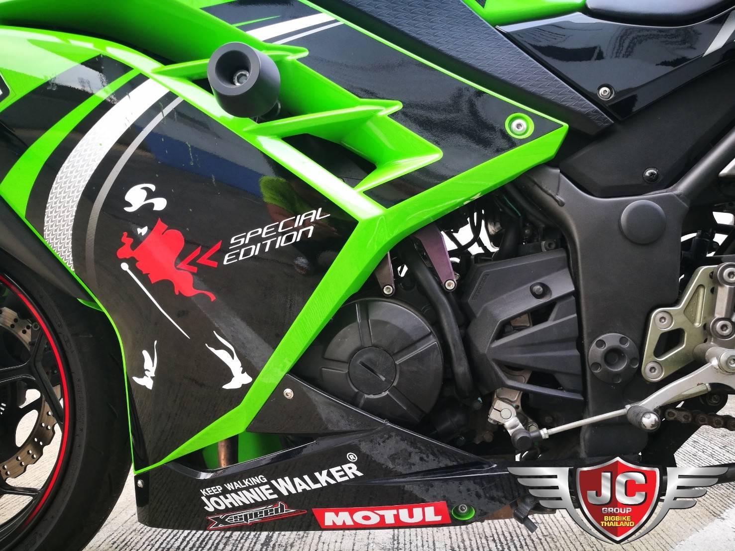 รถสวยใสแบบนี่นานๆทีเข้ามาไมล์วิ่ง 6,xxx โล