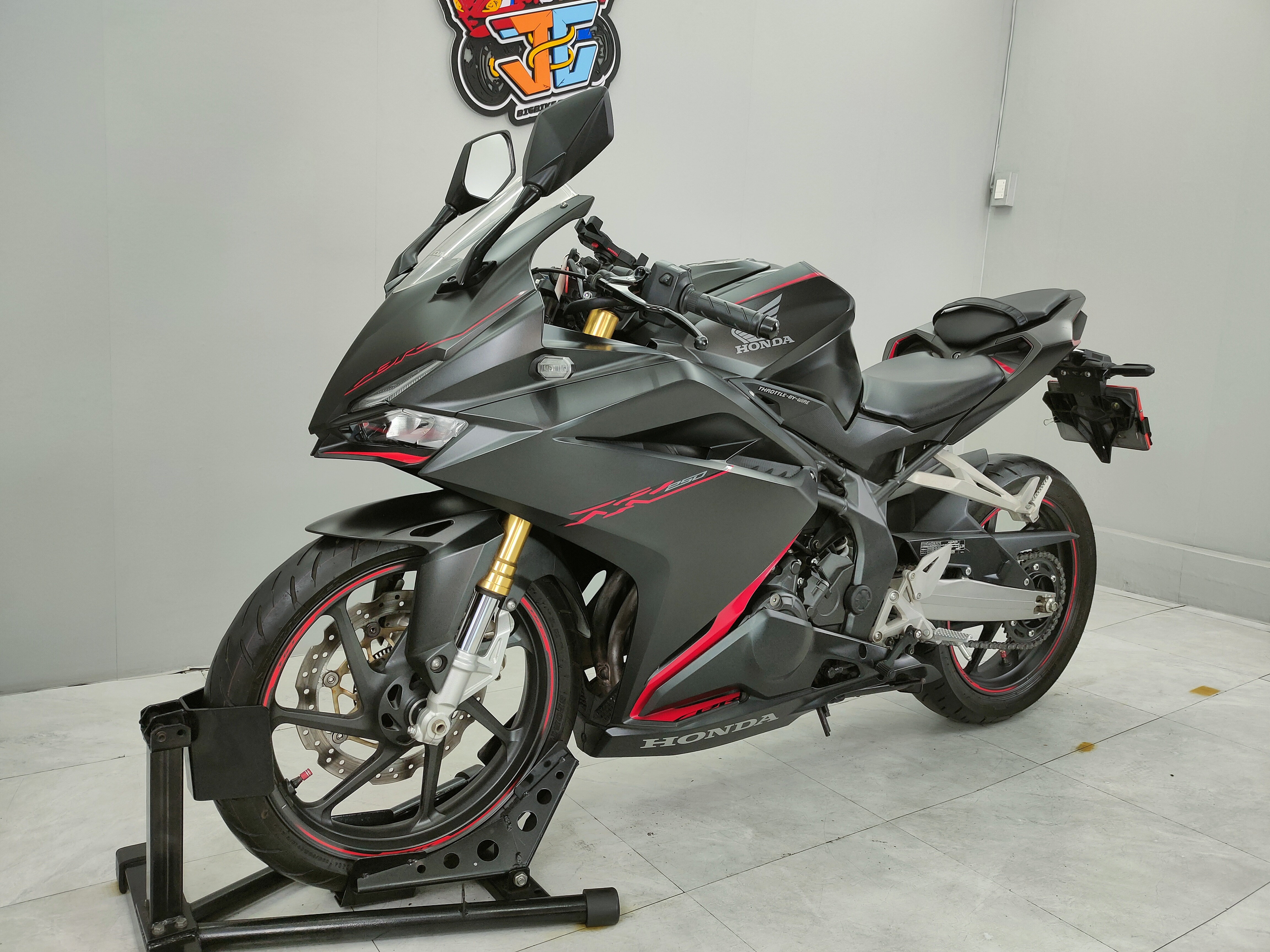 ❌️ ร้าน นี้ ไม่ กรอ ไมล์ ❌️ HONDA CBR250RR ปี 2021 โมเดล 2018 อ๊อปชั่นจัดจ้าน 💥Made in Japan เล็กพริกขี้หนู❗❗