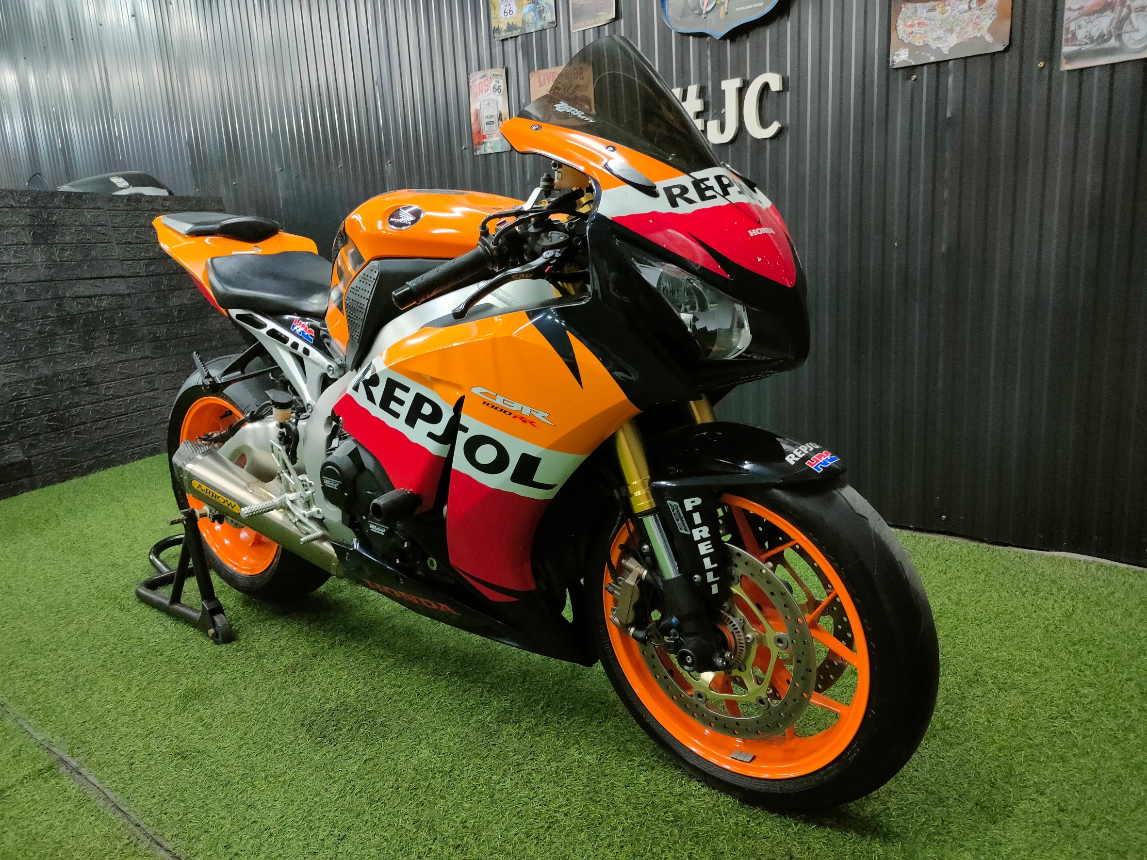 🏁Rare item‼️ เข้าใหม่ #CBR1000RR 🏁 Repsol model 2014 🔥 ของแต่งเต็มลำสีแท้ทั้งคัน....ราคาเร้าใจ 2xx,xxx🔥