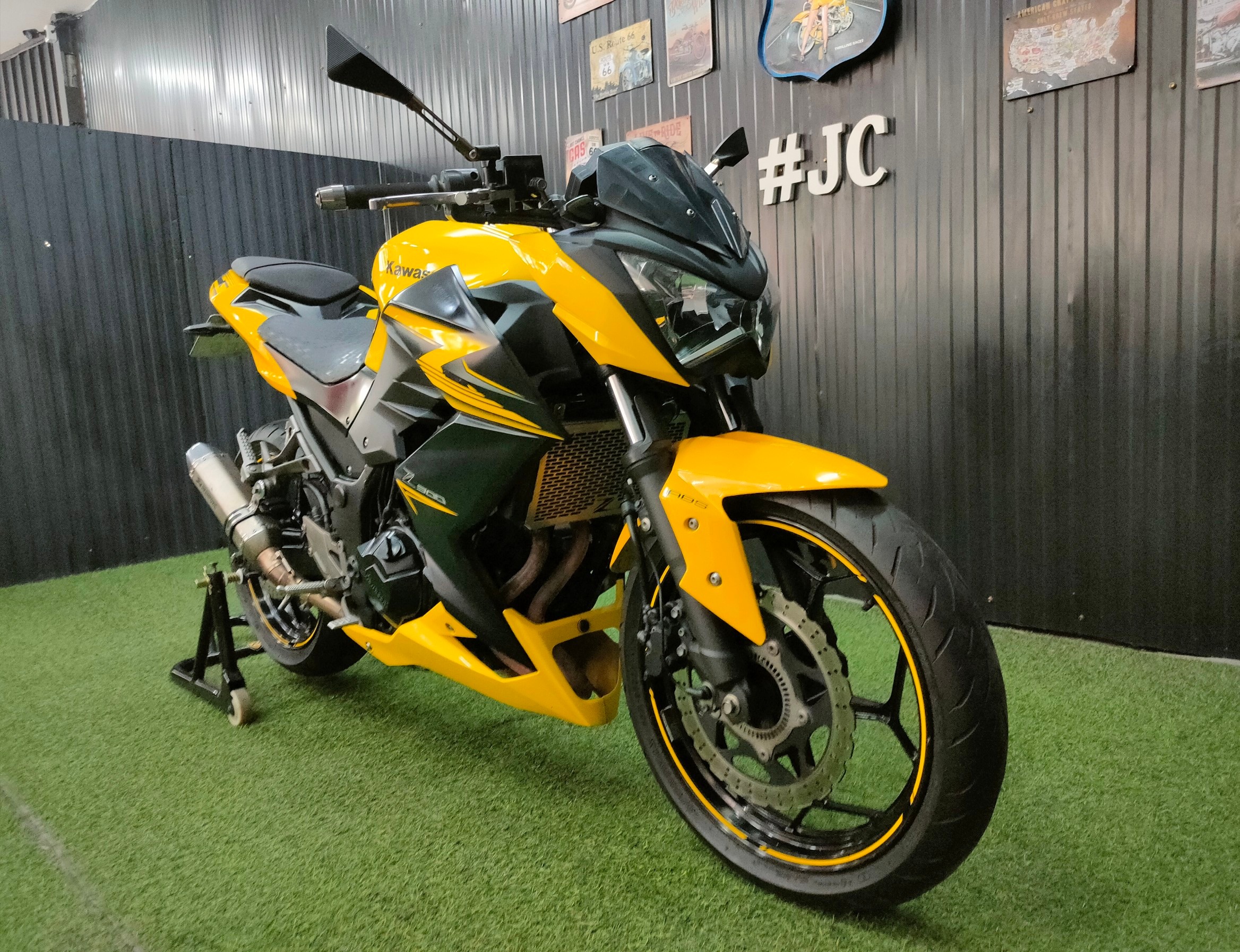 จี๊ดเลย‼️ สีนี้ 🤗 KAWASAKI Z300 จดกลางปี 2015 ใครหัดขับ มาจัดไปเลยจ้า 🤘