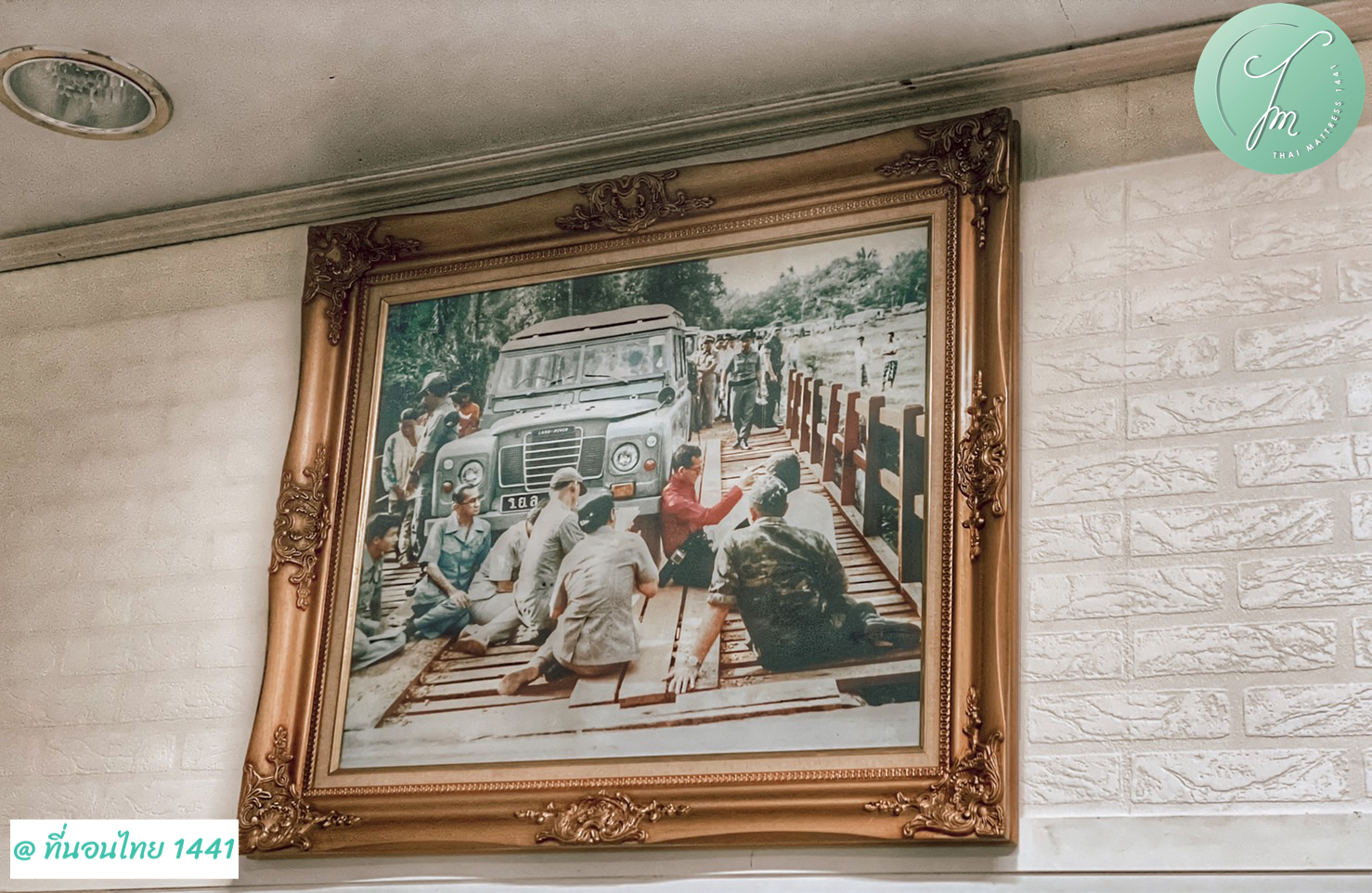 วอลเปเปอร์โฟม "ชนิดม้วน" ลายอิฐ แบบหนา ม้วนละ 5 ตรม.