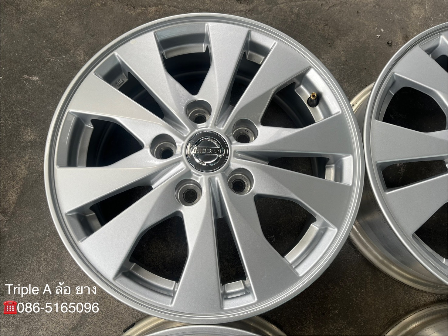 ✨ล้อแม็กป้ายแดง✨5รู114 Nissan Serena รุ่นใหม่ล่าสุด ขอบ 15💖สวยกริ๊บ💖