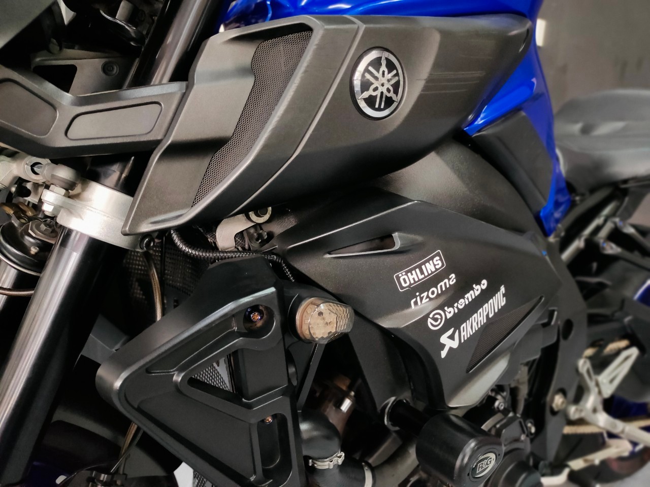 ถูกสุดในประเทศไทย‼️ กับพี่ใหญ่สายToque . . .YAMAHA MT-10 จดปี17 รถเกรดดี_มีดีที่ราคา พร้อมโปร (ดาวน์30%) ออกรถ 900 ไม่ค้ำ ⁉️