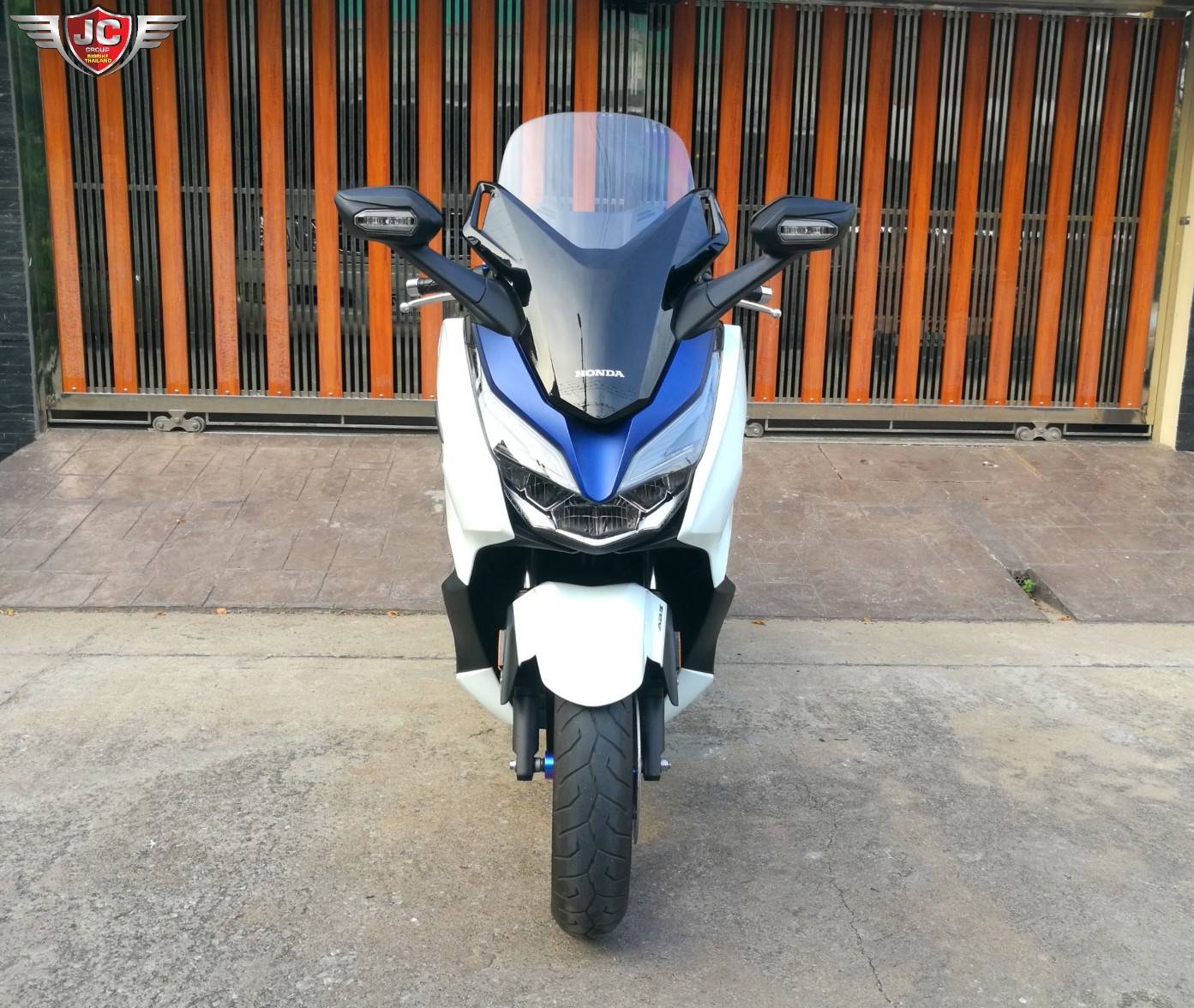 รถบ้านมือเดียวแท้ รถ9เดือน 9,xxxkm.