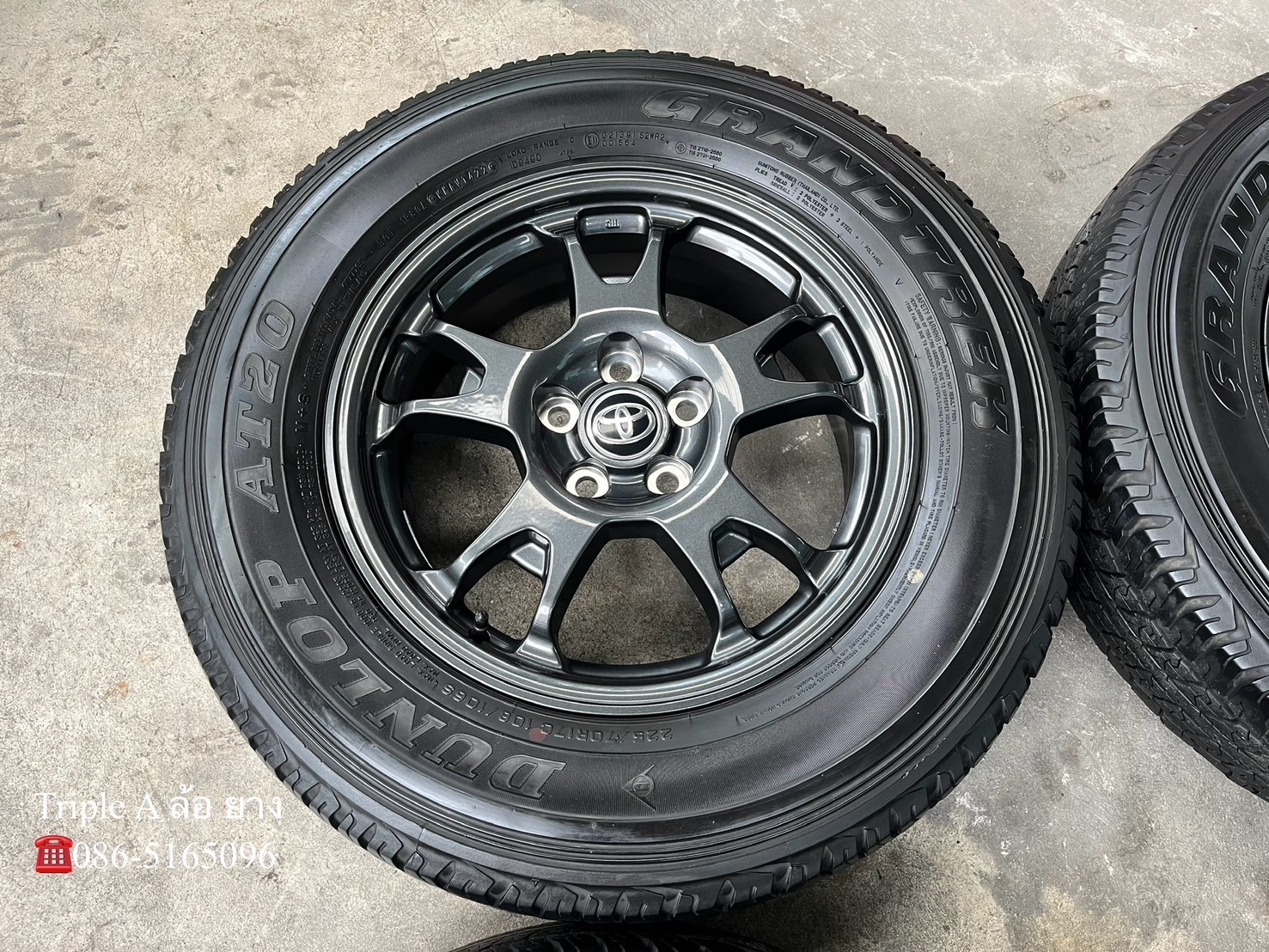 ✨ล้อแม็กป้ายแดง✨Toyota Revo Z Edition 60 ปี ขอบ 17 พร้อมยางป้ายแดง 225-70-17 Dunlop♨ปลายปี 24♨