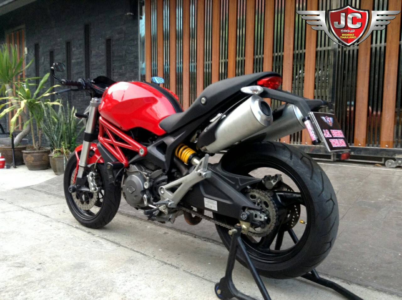 "รถก็โคตรแรง โปรก็ต้องแรง"DUCATI Monster795 เครื่องยนต์ 2 สูบคลาส 800 cc.