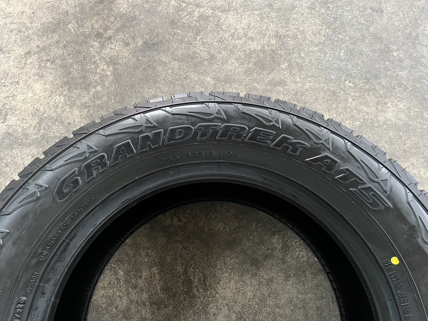 ♨️ปี 24♨️✨ยางใหม่💯✨265-60-18 Dunlop💖ใหม่กริ๊บ💖