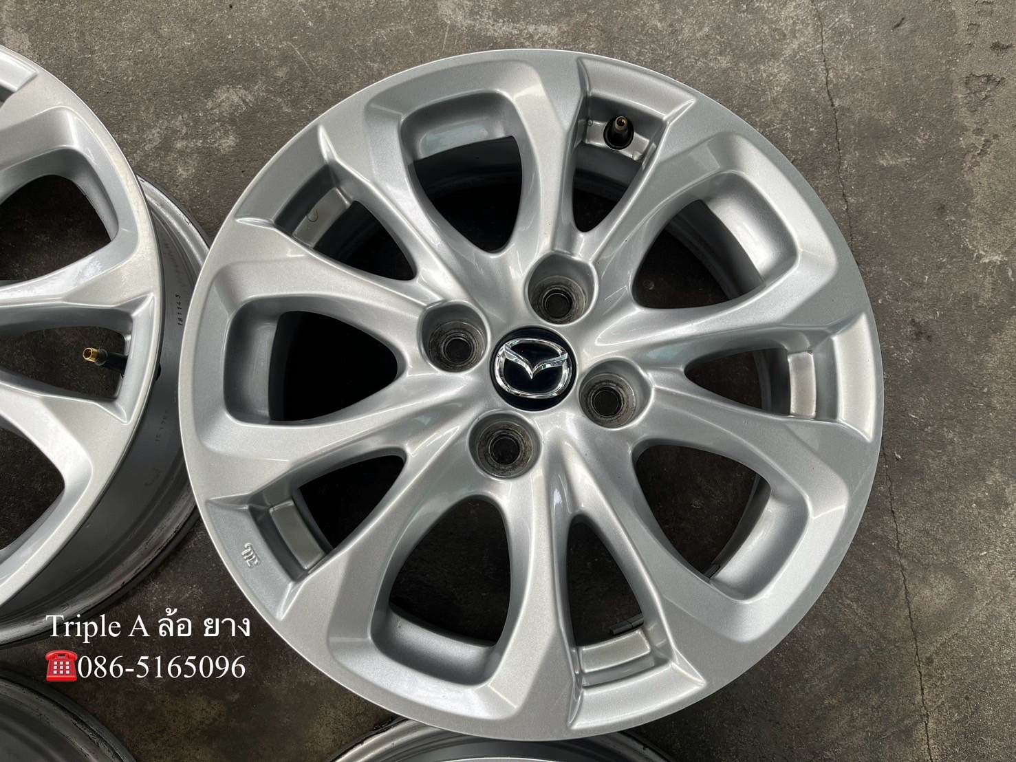 ✨ล้อแม็ก✨Mazda 2 Skyactiv ขอบ 15 สีบอร์น💖สภาพสวย💖