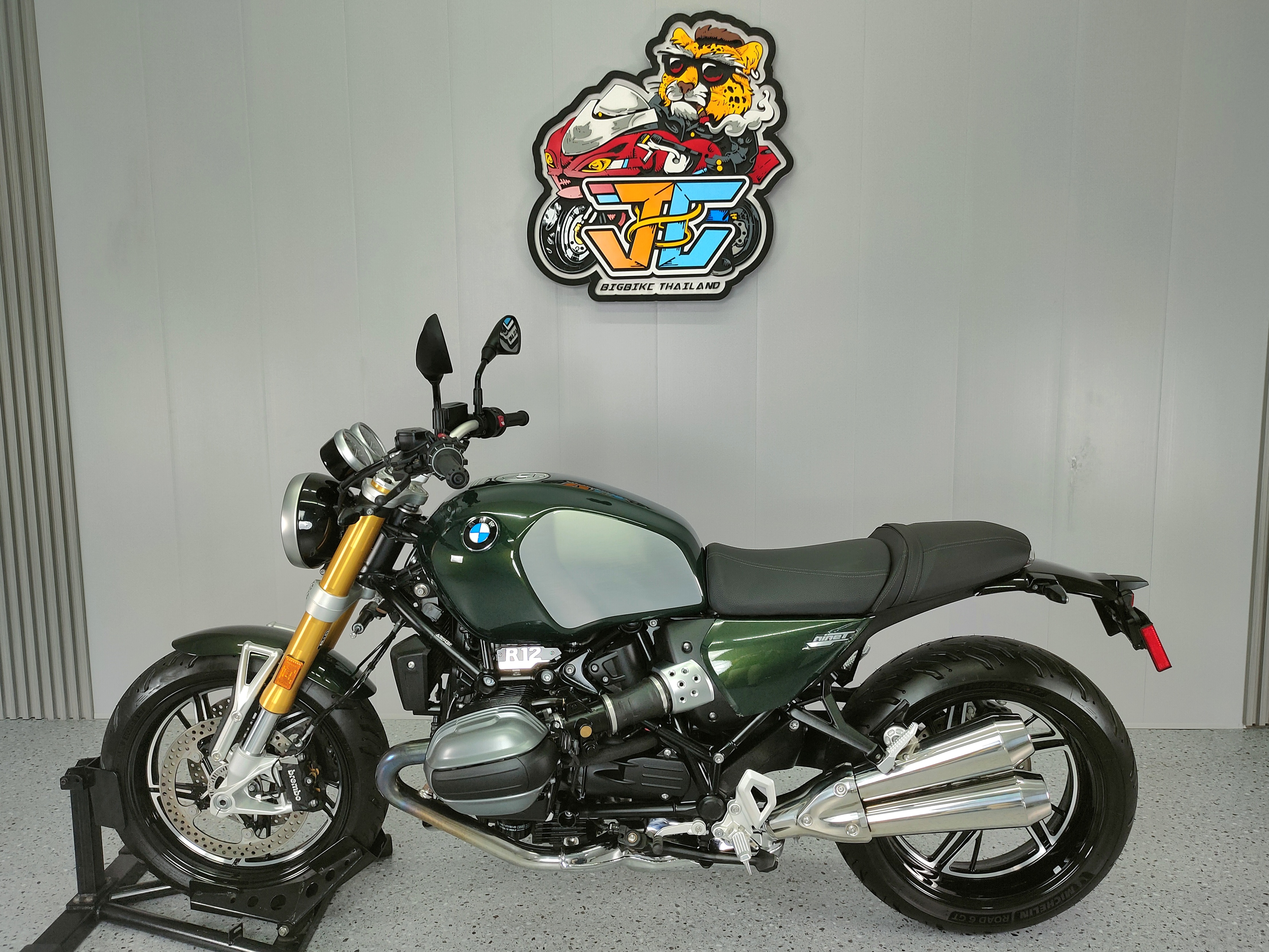รถยังไม่ได้จดทะเบียน❓️❓️ BMW R12 NINE T . . . ใหม่กว่านี้ต้องโชว์รูมเท่านั้น ‼️